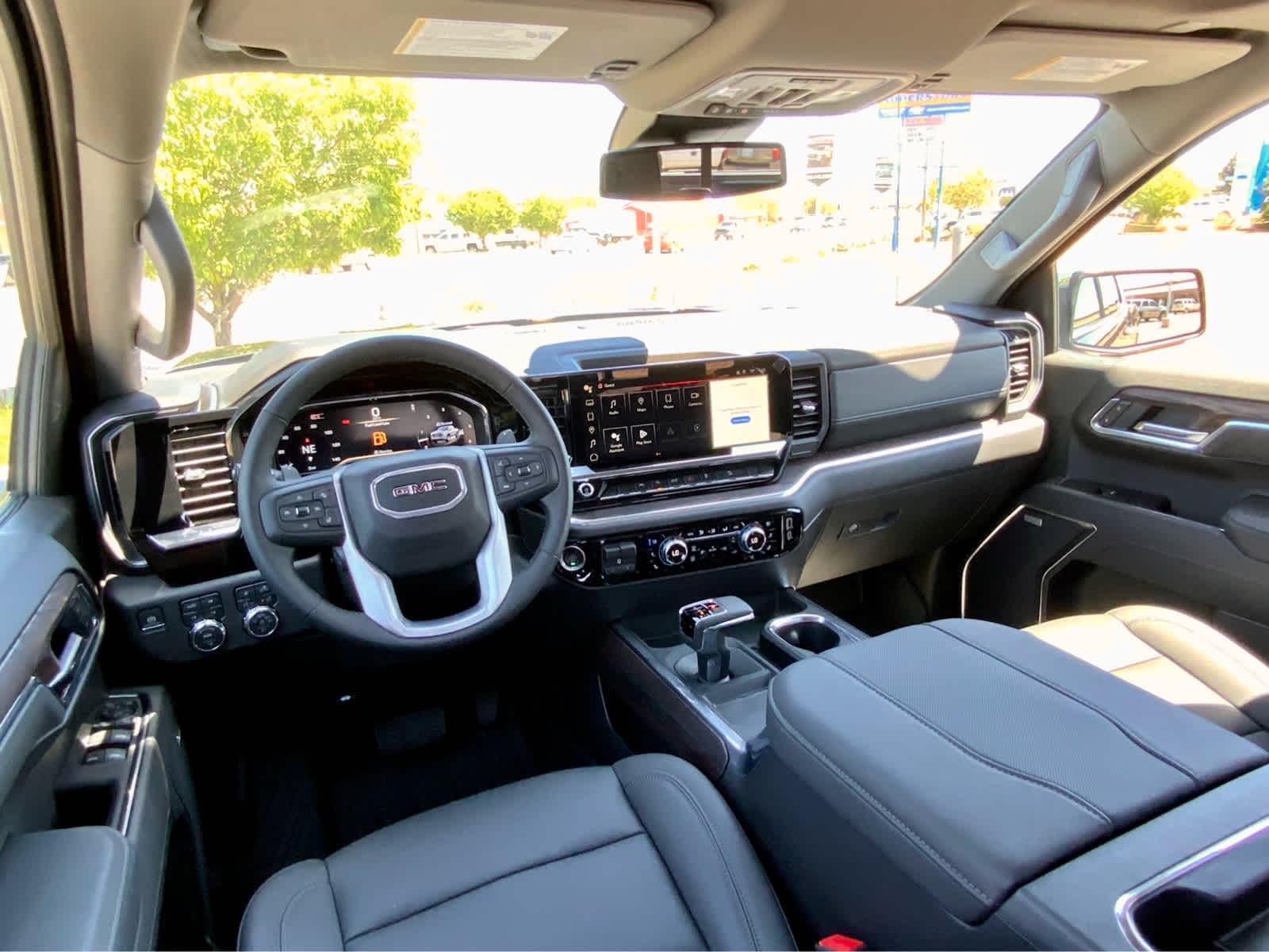 Thumbnail: 2025 GMC Sierra 1500 - 31