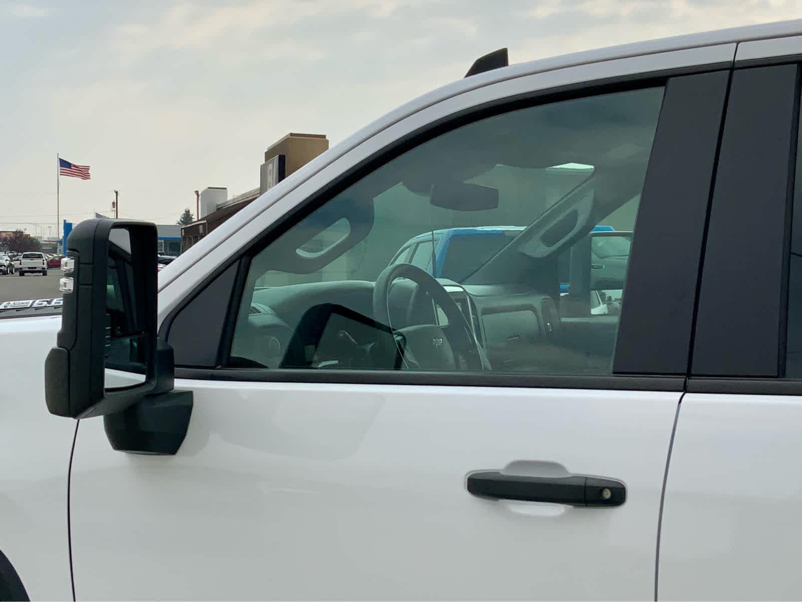 Thumbnail: 2025 Chevrolet Silverado 3500 - 14