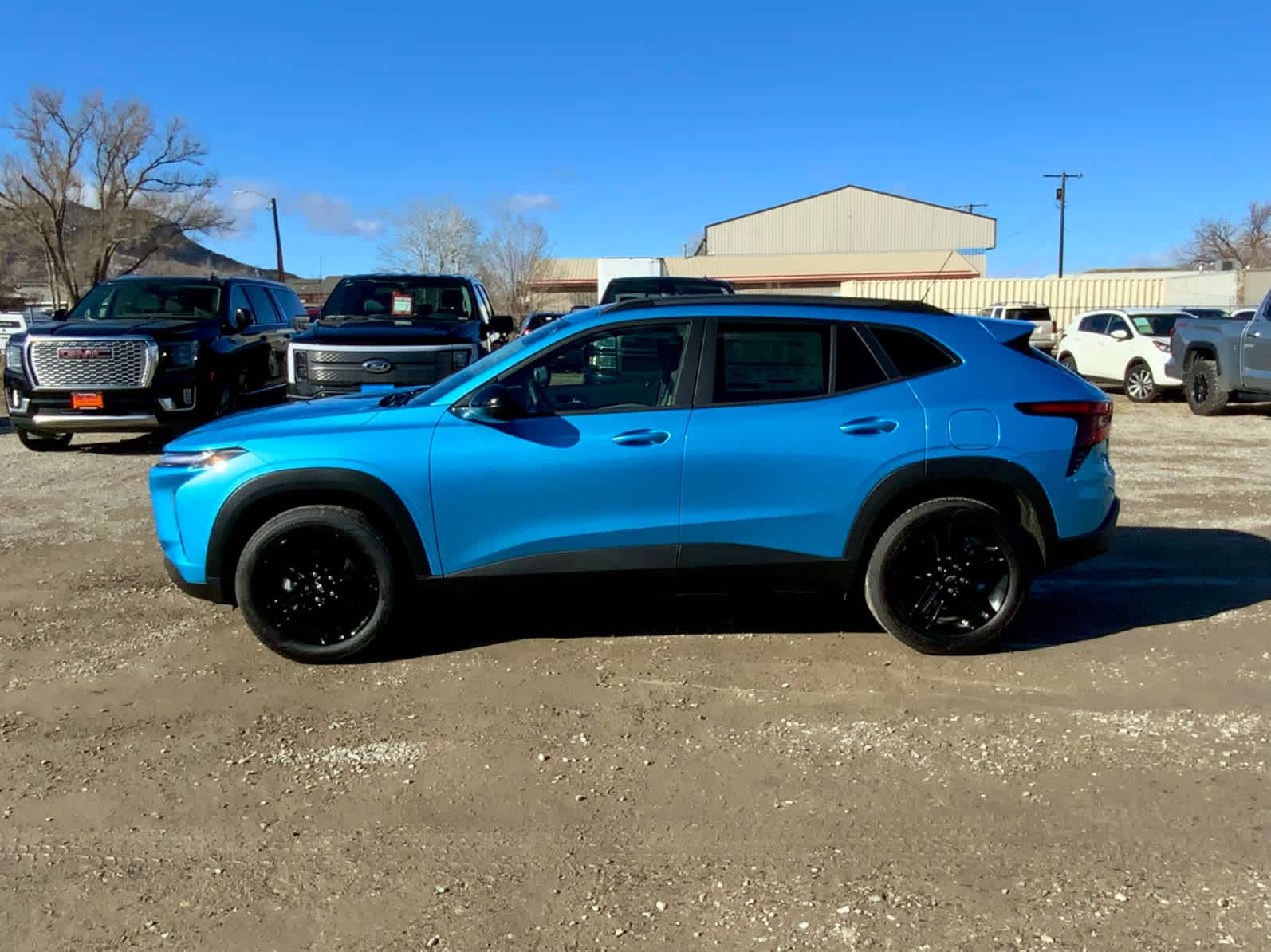 Thumbnail: 2026 Chevrolet Trax - 2