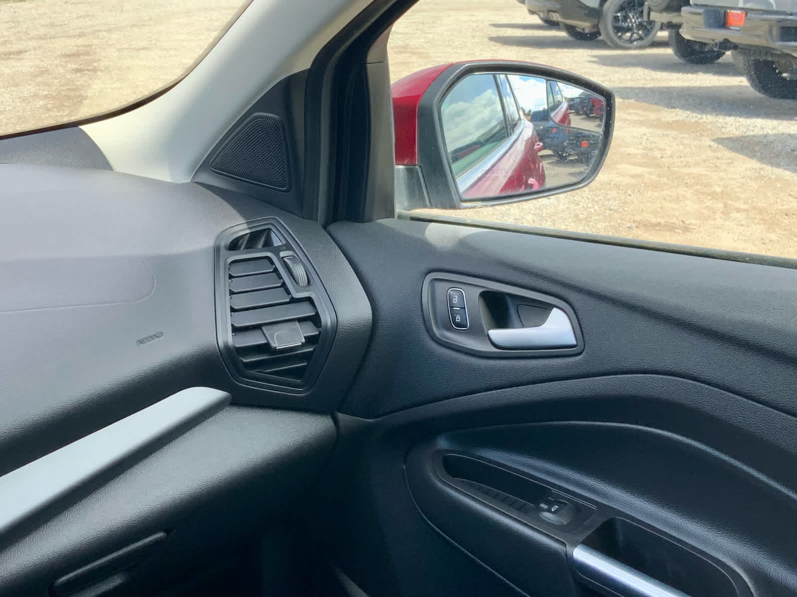 Thumbnail: 2018 Ford Escape - 34