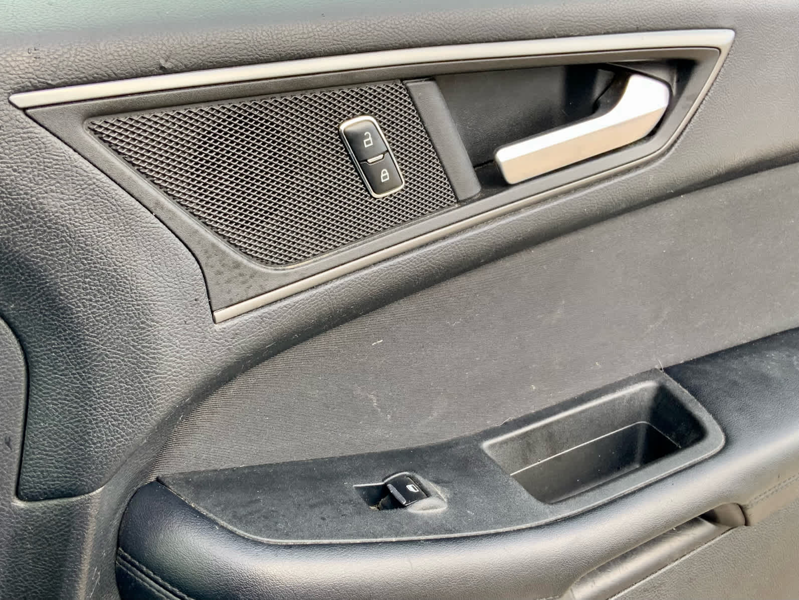 Thumbnail: 2015 Ford Edge - 42