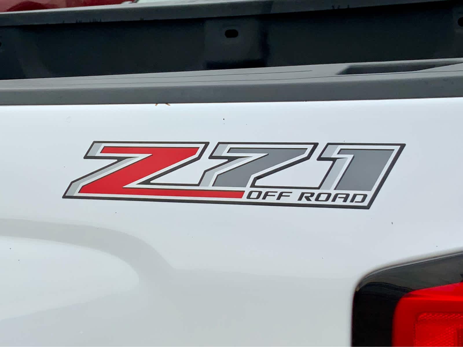 Thumbnail: 2015 Chevrolet Silverado 3500 - 24