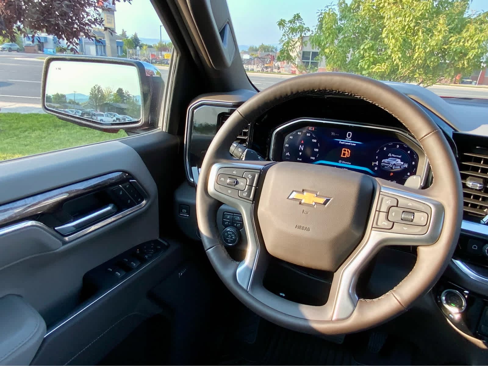 Thumbnail: 2026 Chevrolet Silverado 1500 - 41