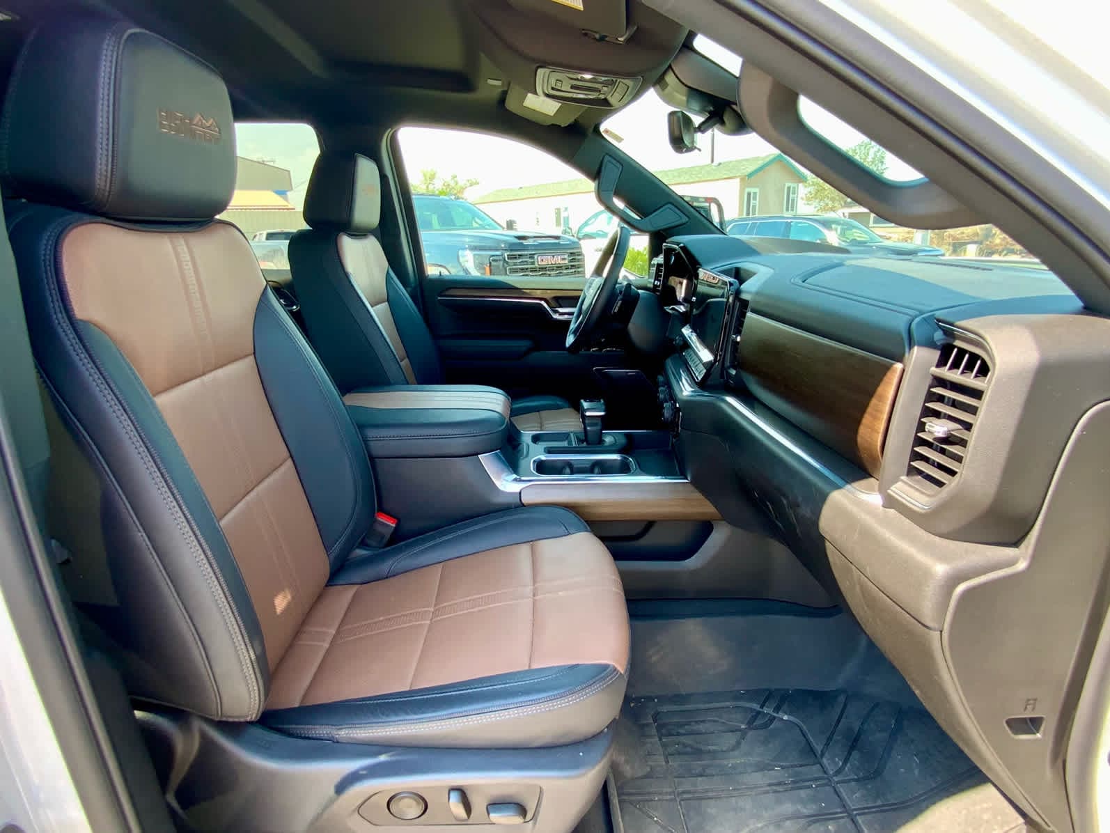 Thumbnail: 2024 Chevrolet Silverado 1500 - 28