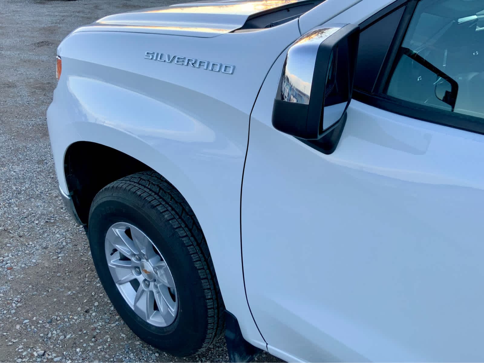 Thumbnail: 2026 Chevrolet Silverado 1500 - 17