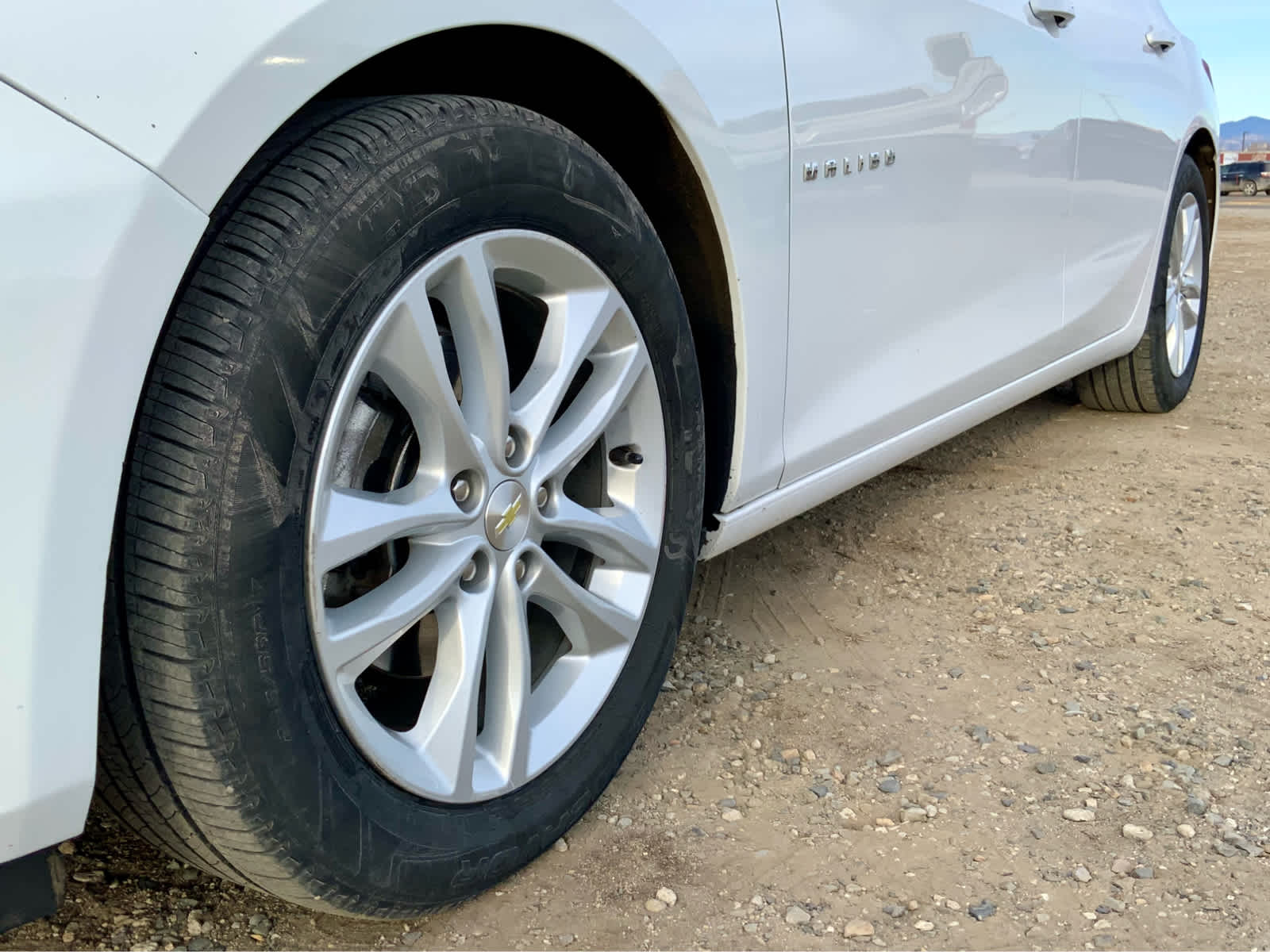 Thumbnail: 2018 Chevrolet Malibu - 15