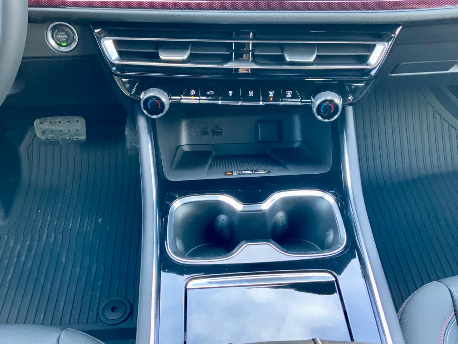 Thumbnail: 2026 Chevrolet Traverse - 46