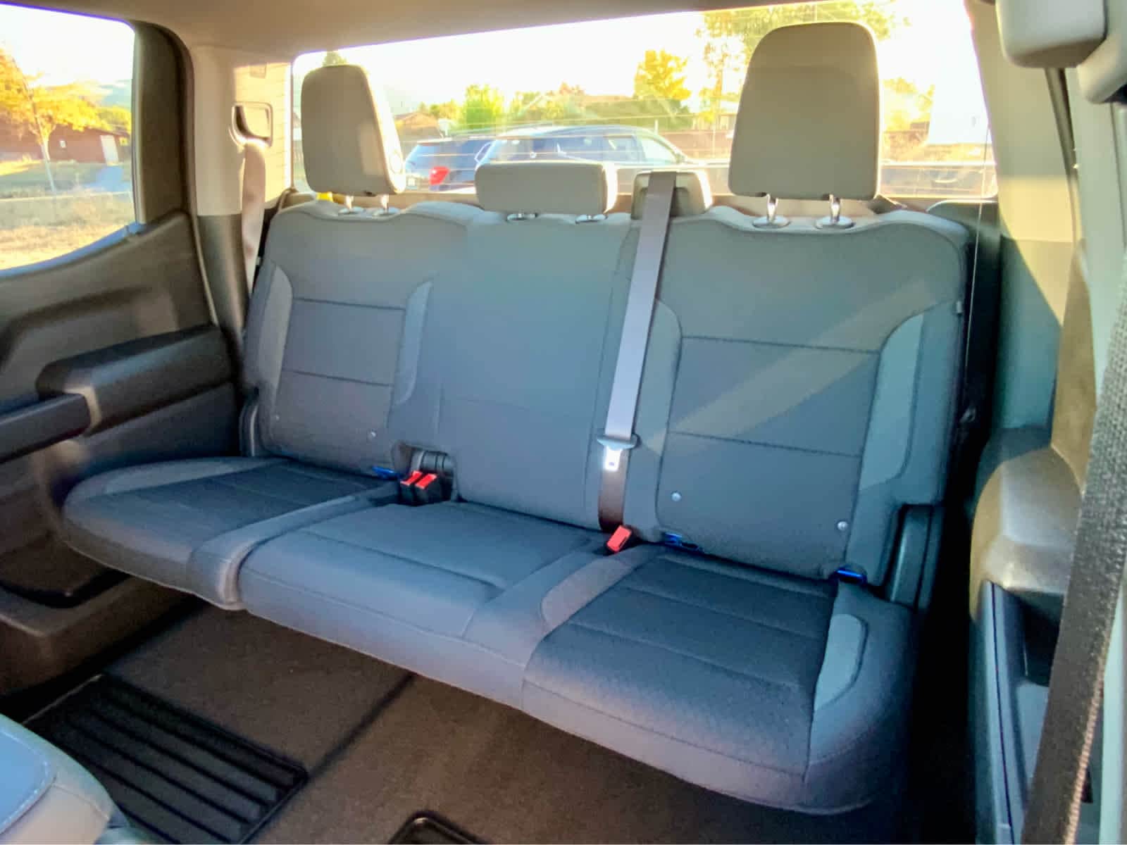 Thumbnail: 2026 Chevrolet Silverado 1500 - 26