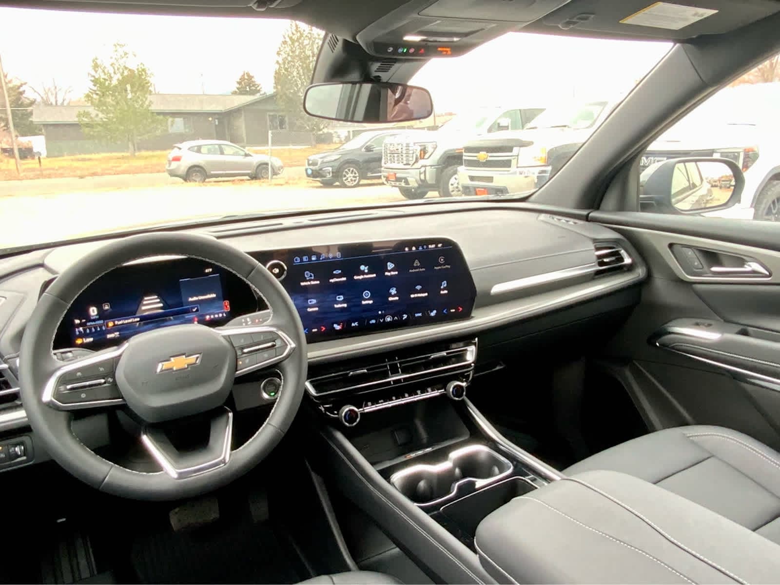 Thumbnail: 2026 Chevrolet Traverse - 36