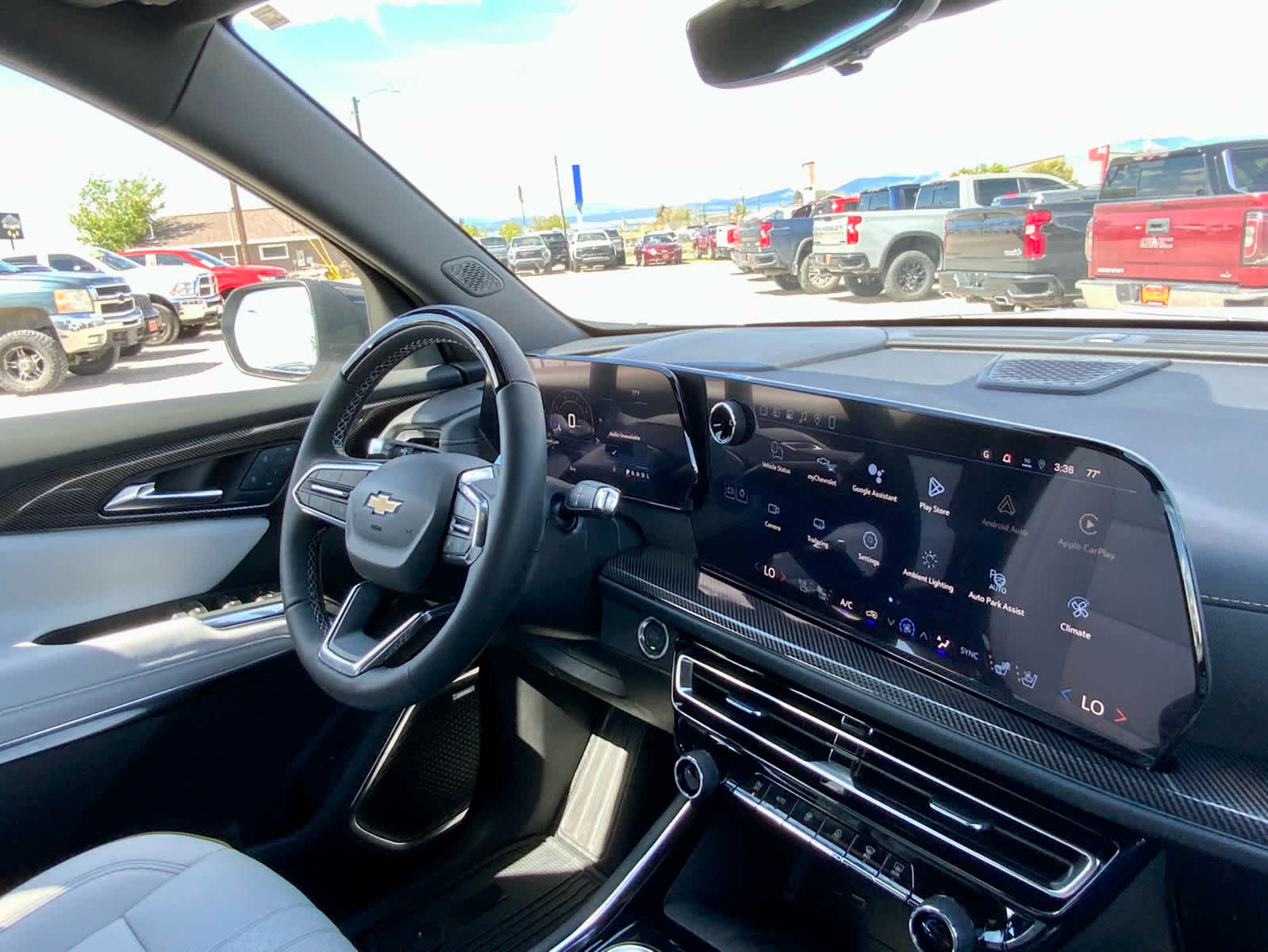 Thumbnail: 2026 Chevrolet Traverse - 40
