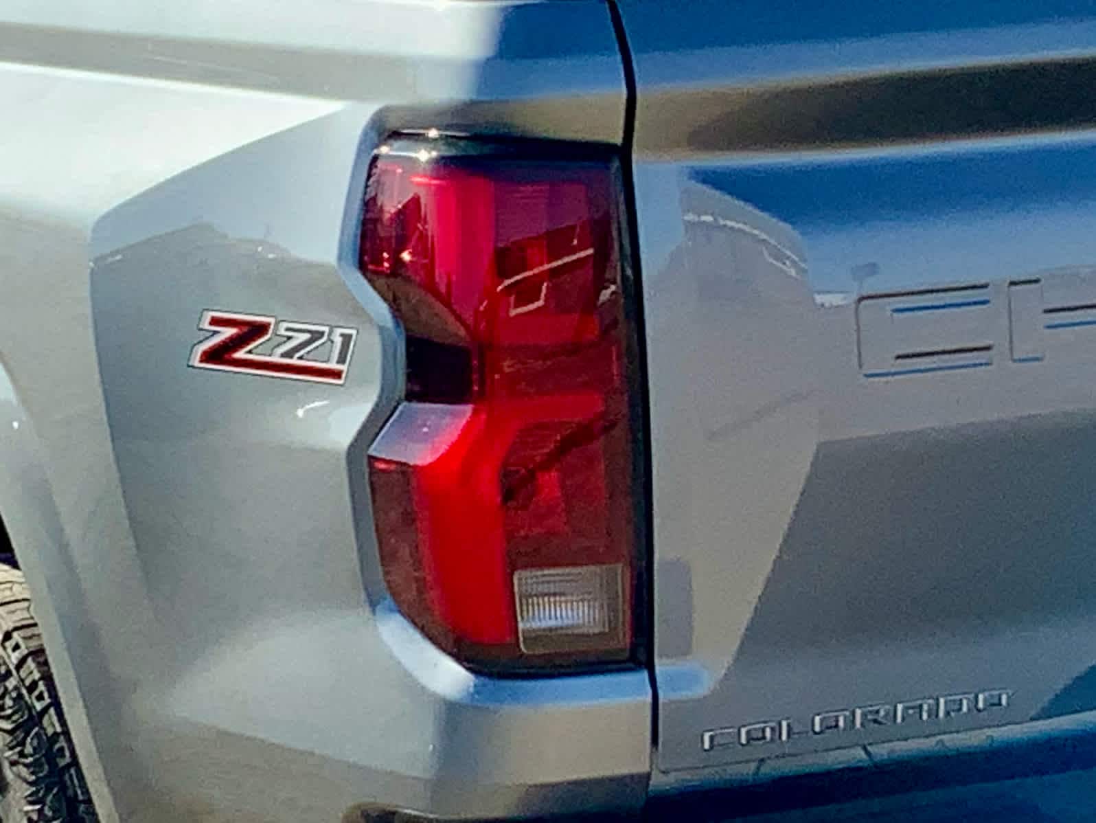 Thumbnail: 2024 Chevrolet Colorado - 16