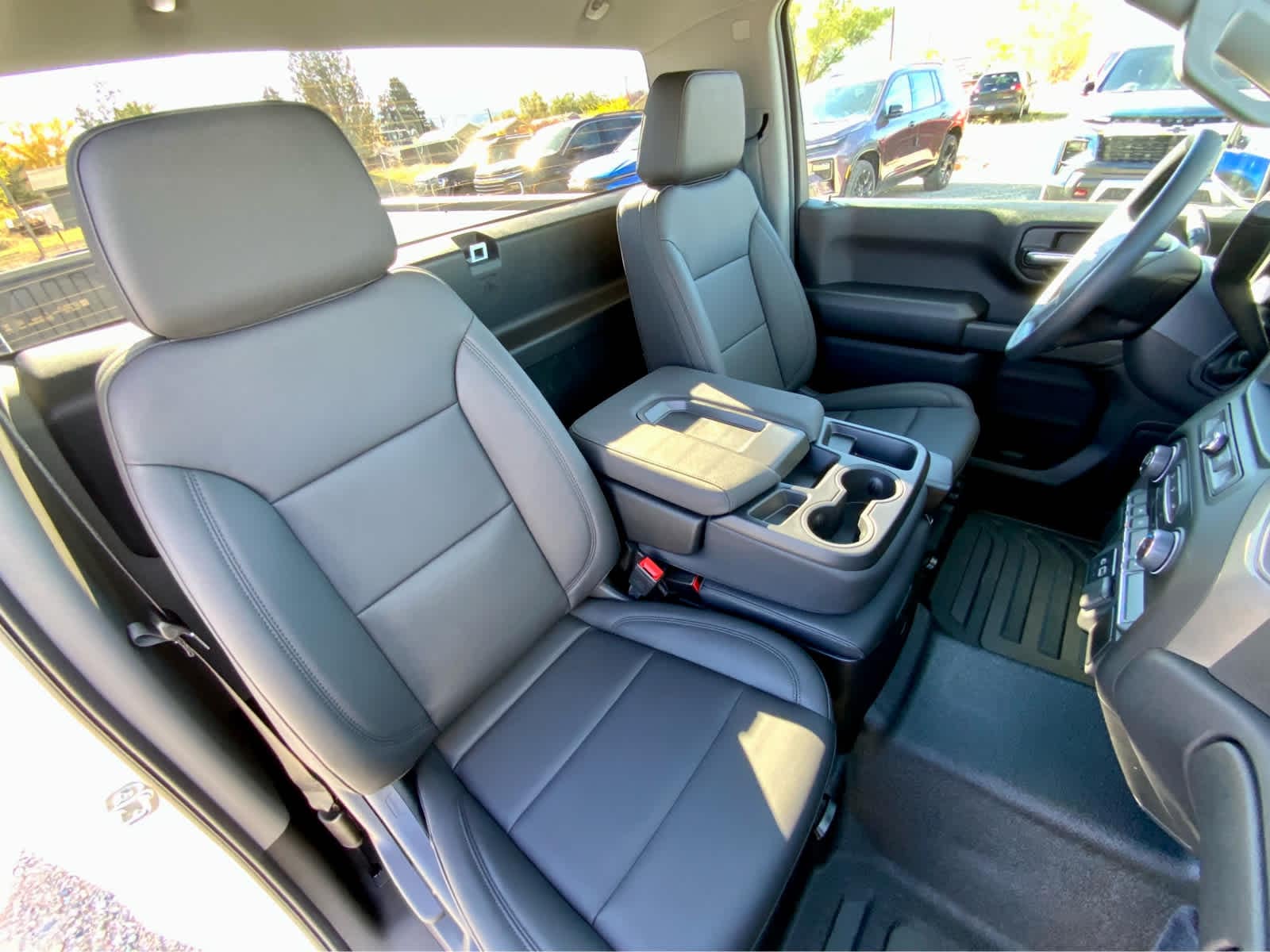 Thumbnail: 2026 Chevrolet Silverado 1500 - 29