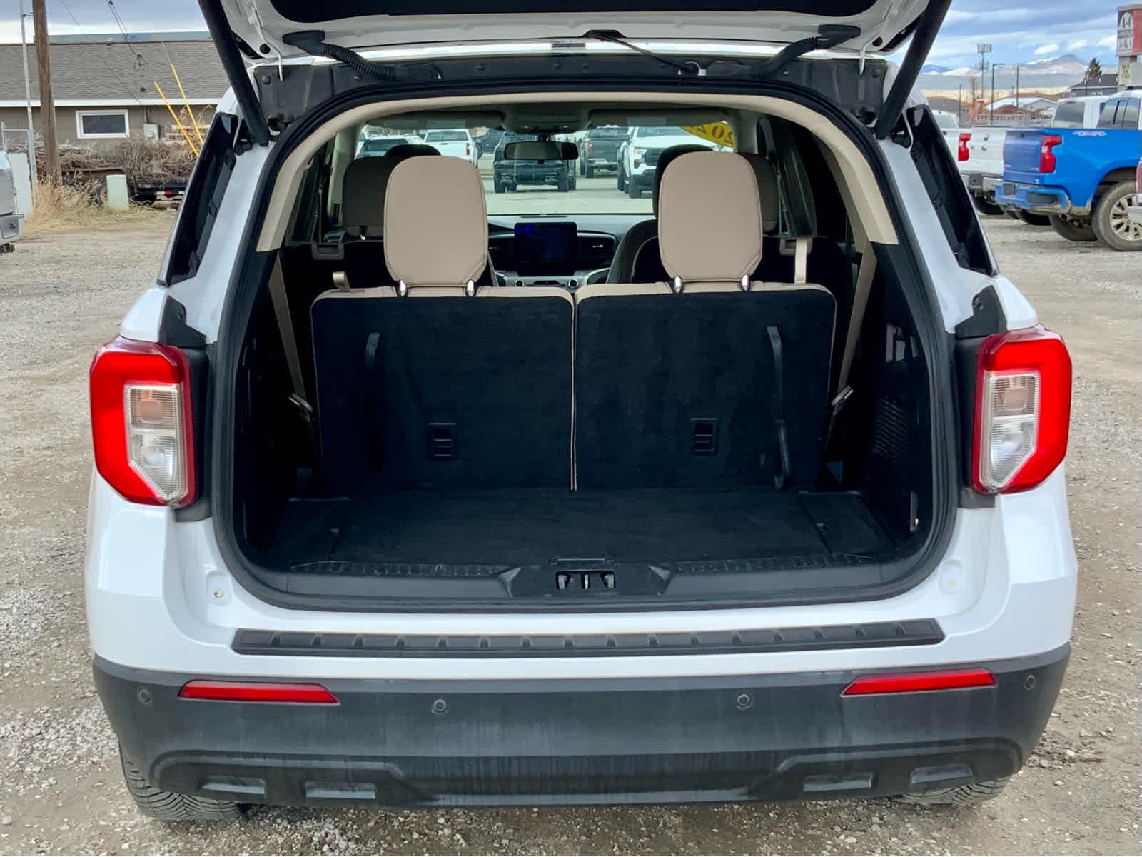 Thumbnail: 2022 Ford Explorer - 20