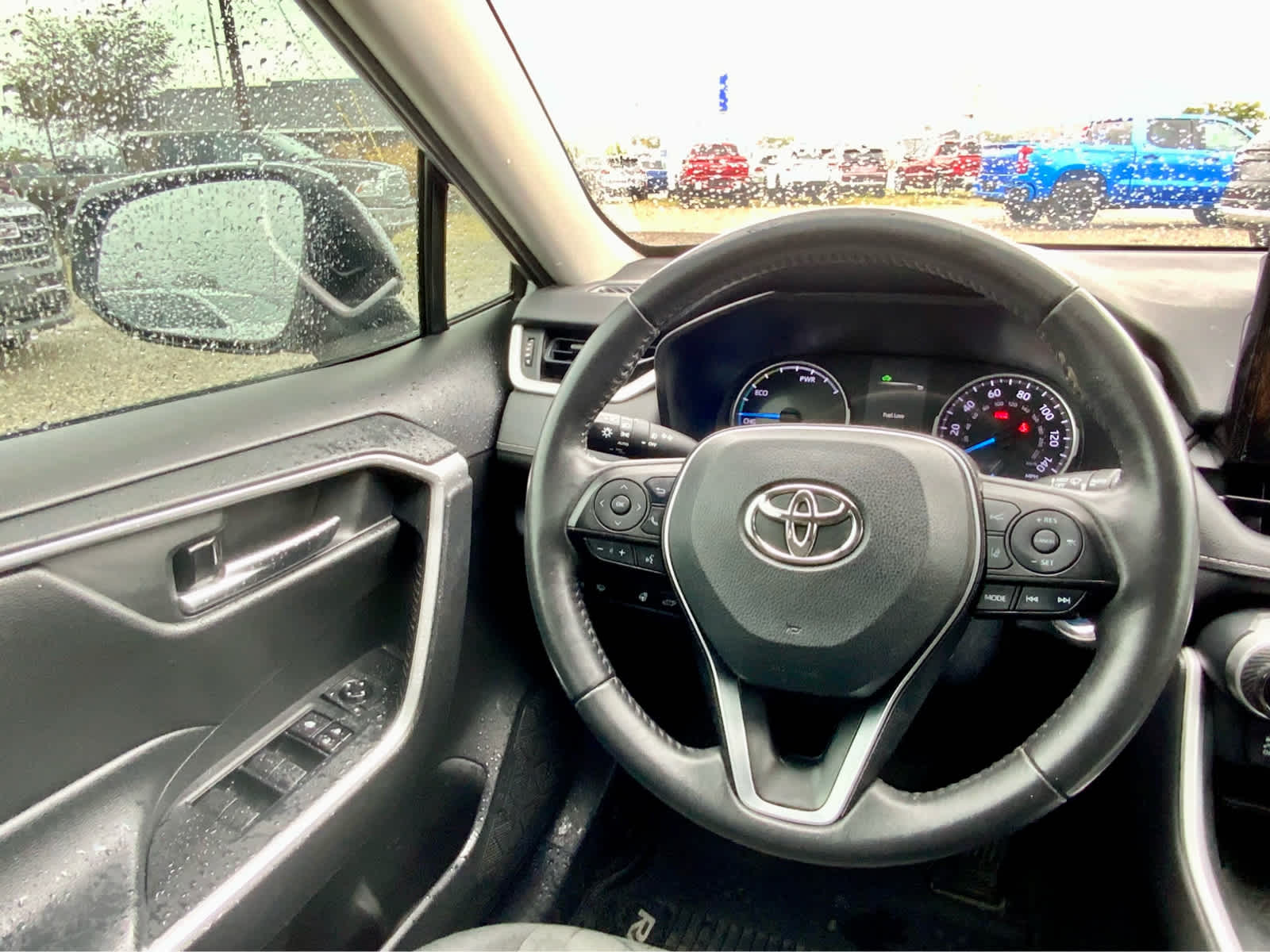 Thumbnail: 2020 Toyota RAV4 - 41