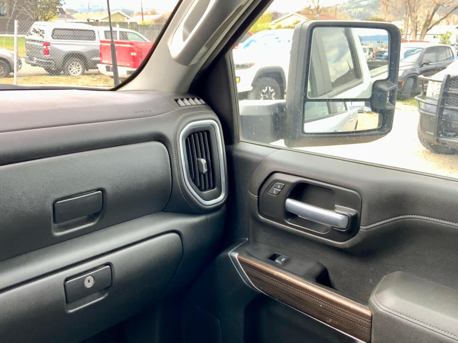 Thumbnail: 2021 Chevrolet Silverado 3500 - 38