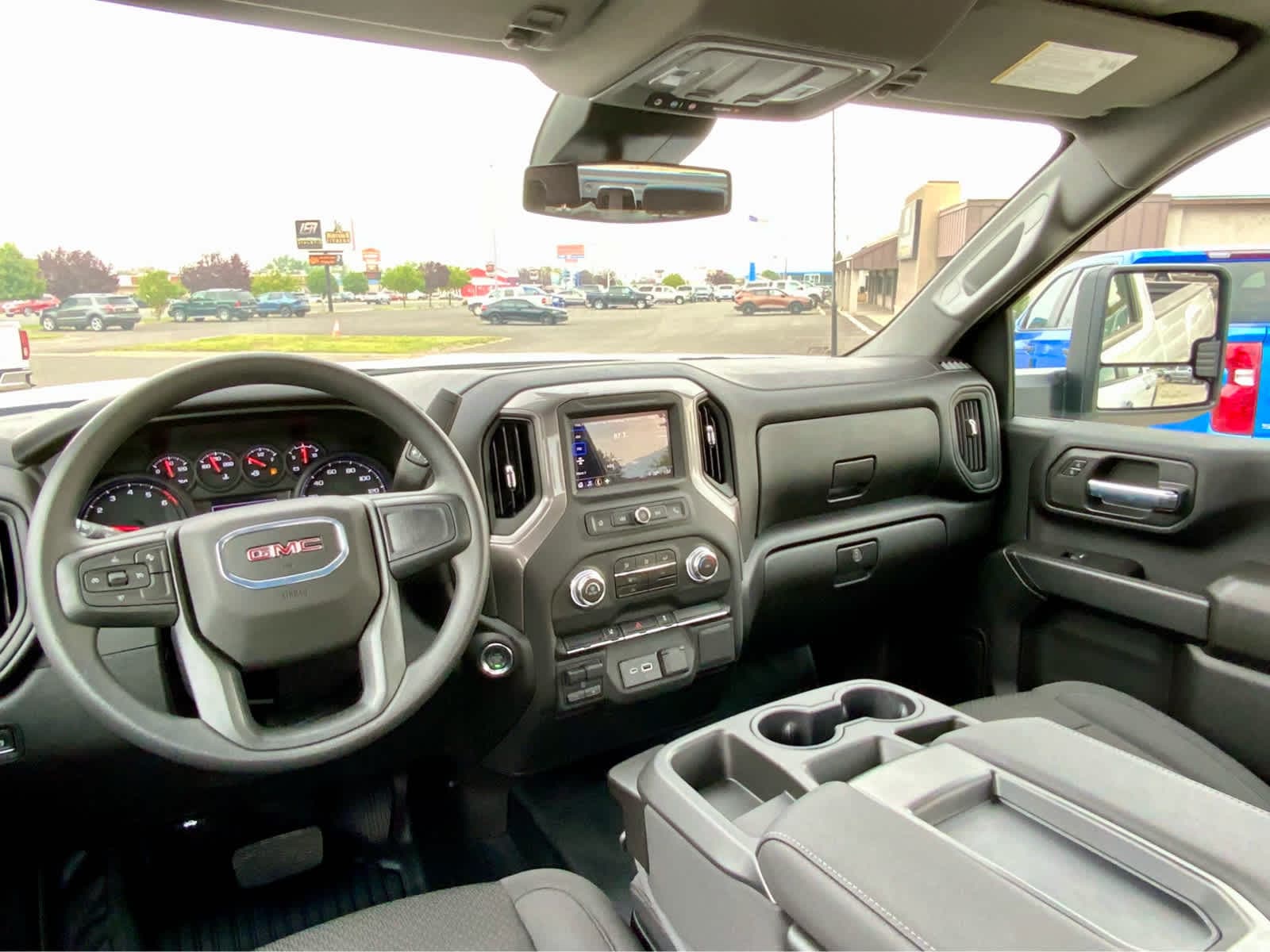 Thumbnail: 2025 GMC Sierra 3500 - 40