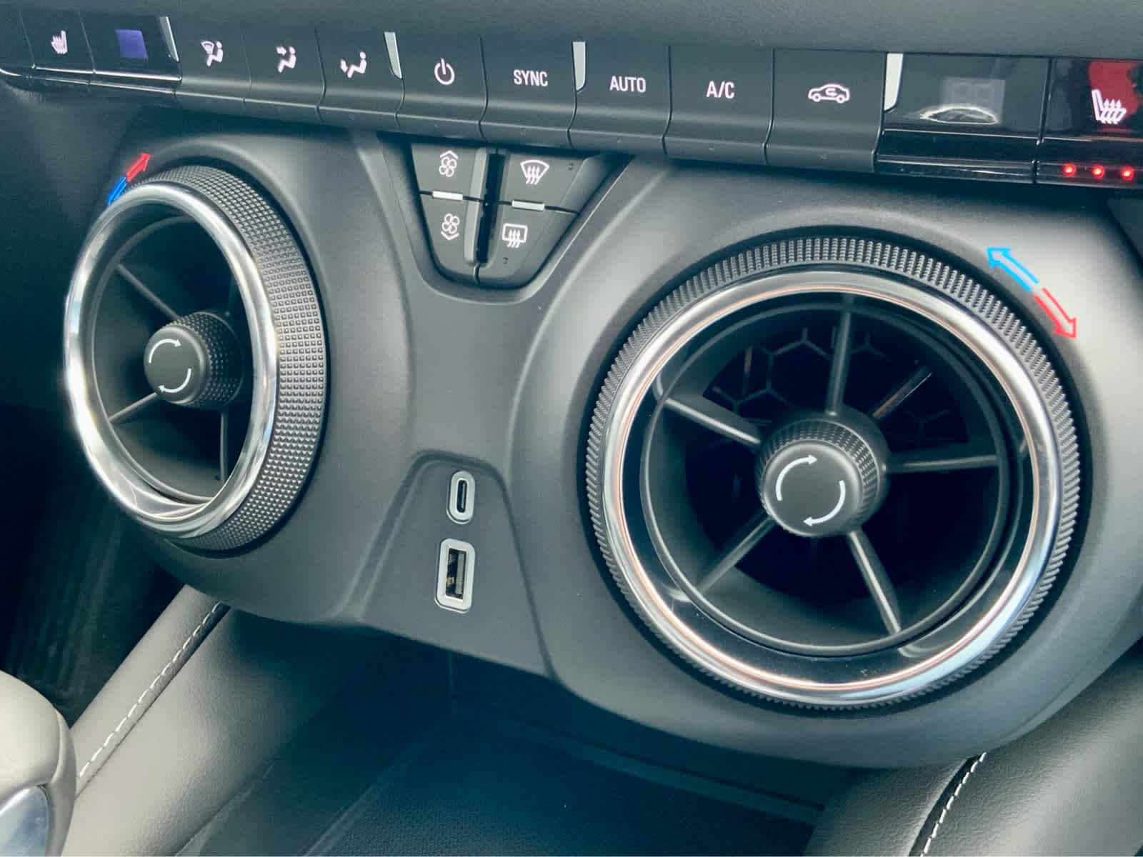 Thumbnail: 2025 Chevrolet Blazer - 49