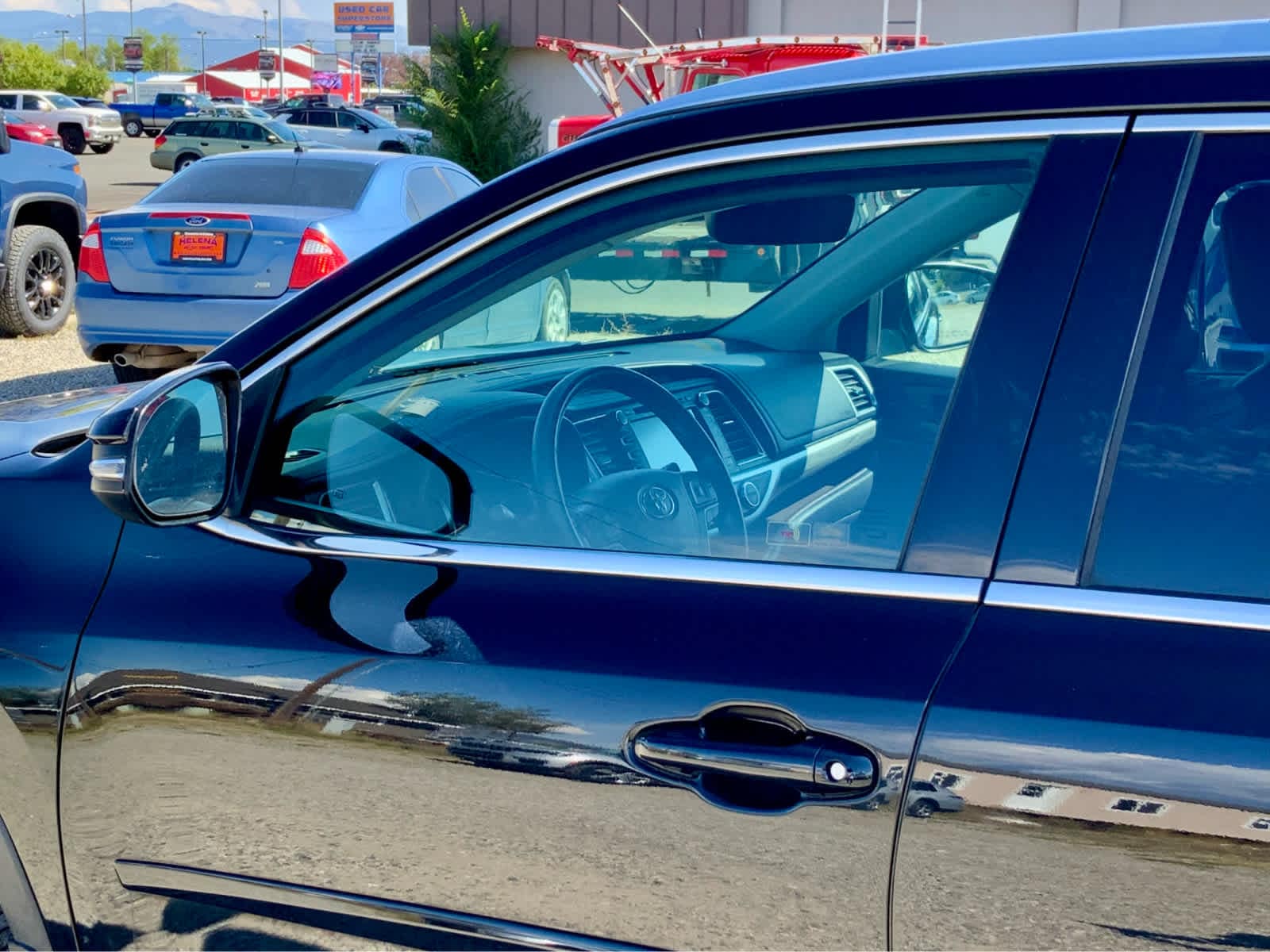 Thumbnail: 2018 Toyota Highlander - 14