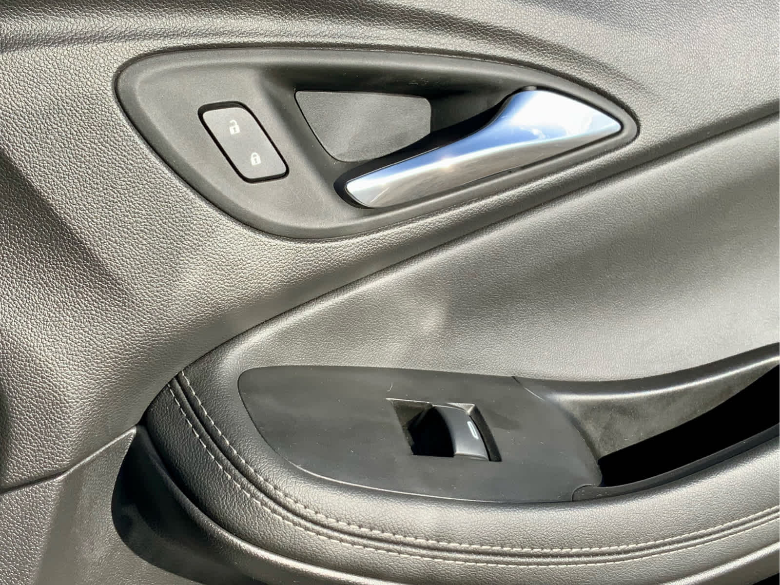 Thumbnail: 2023 Buick Encore GX - 49