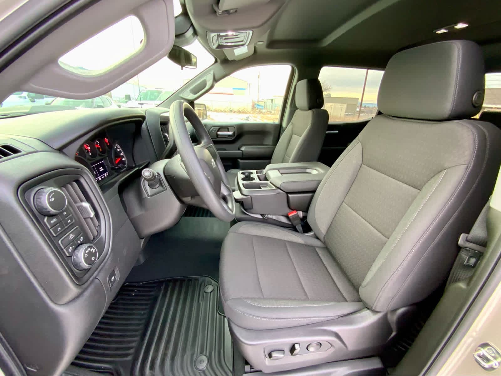 Thumbnail: 2026 Chevrolet Silverado 1500 - 26