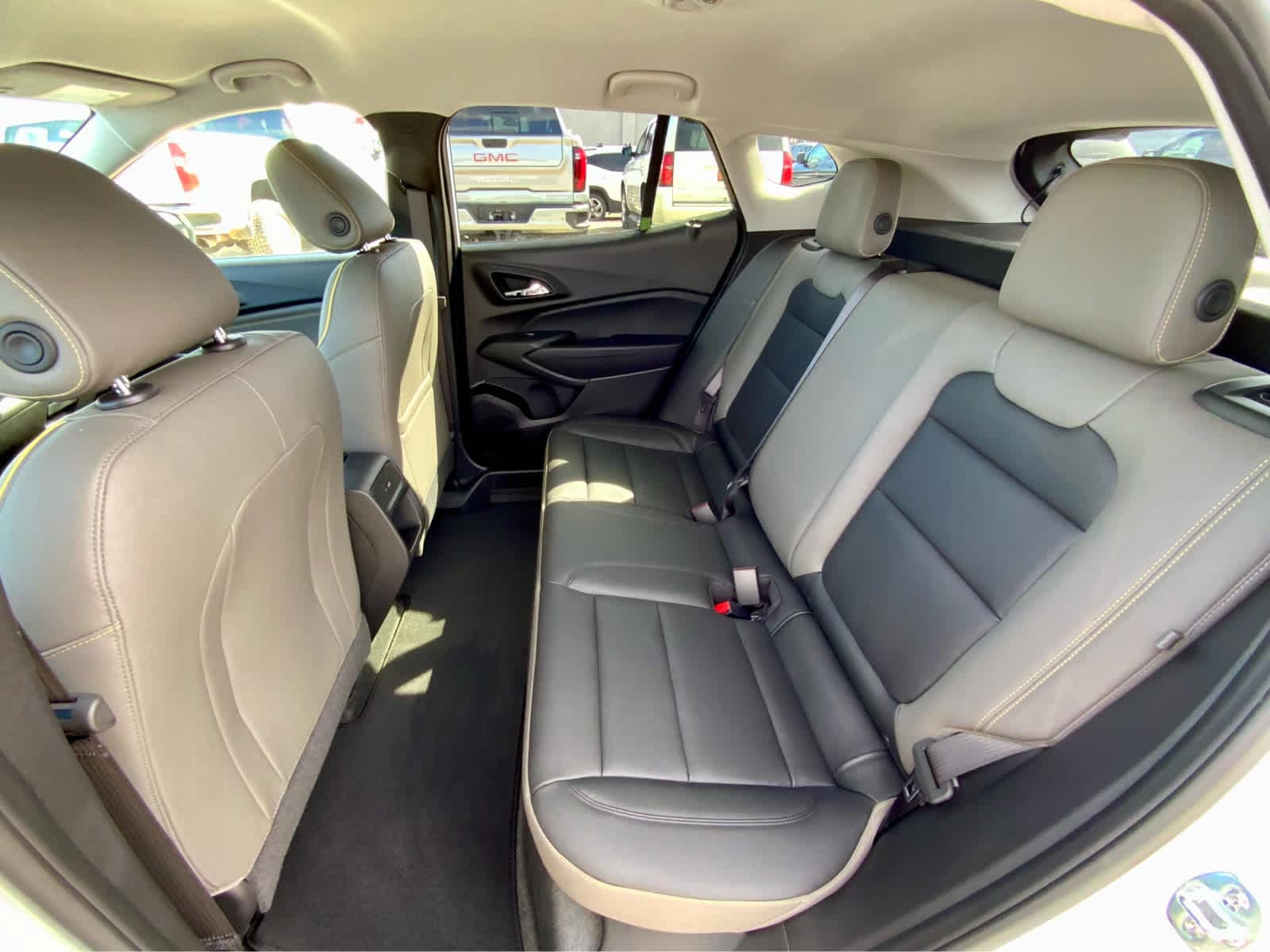 Thumbnail: 2026 Chevrolet Trax - 21