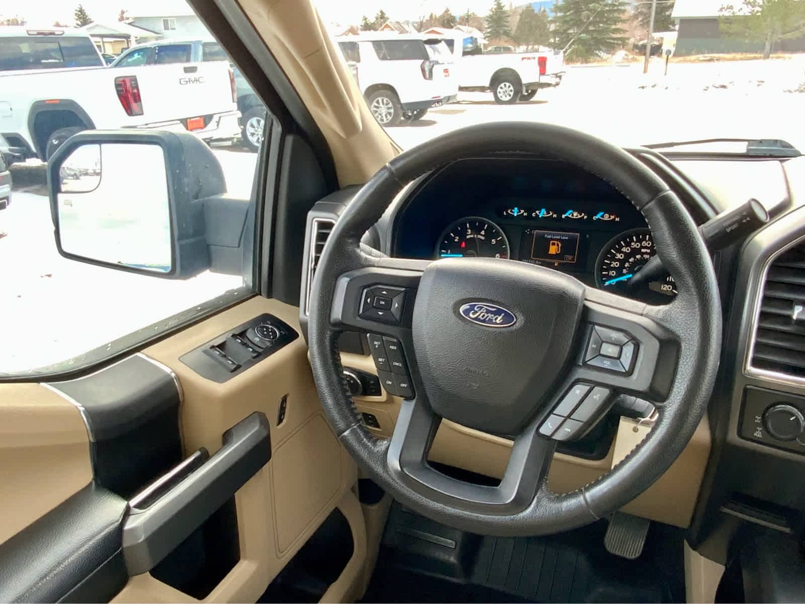 Thumbnail: 2015 Ford F-150 - 32