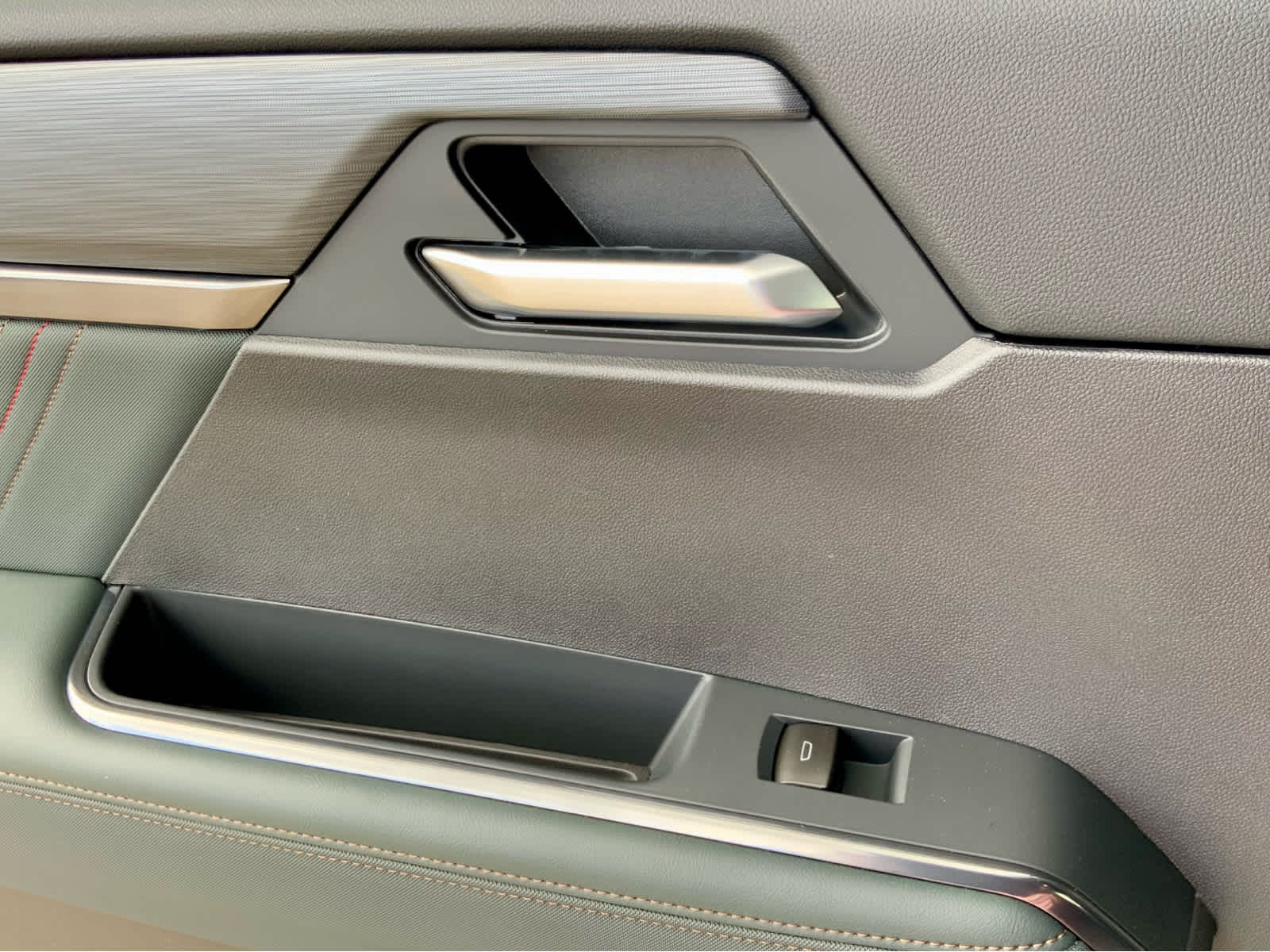 Thumbnail: 2026 GMC Acadia - 49