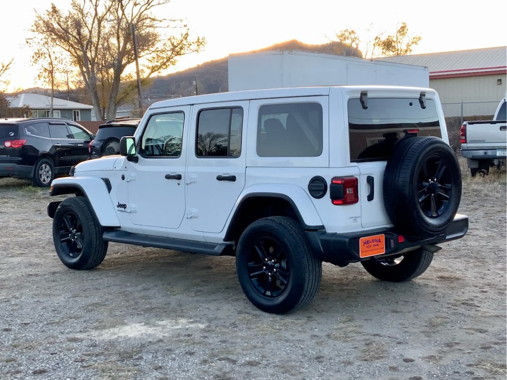 Used 2021 Jeep Wrangler Unlimited Sahara Altitude SUV