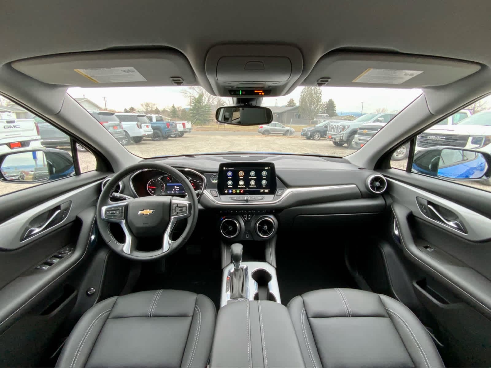 Thumbnail: 2025 Chevrolet Blazer - 31