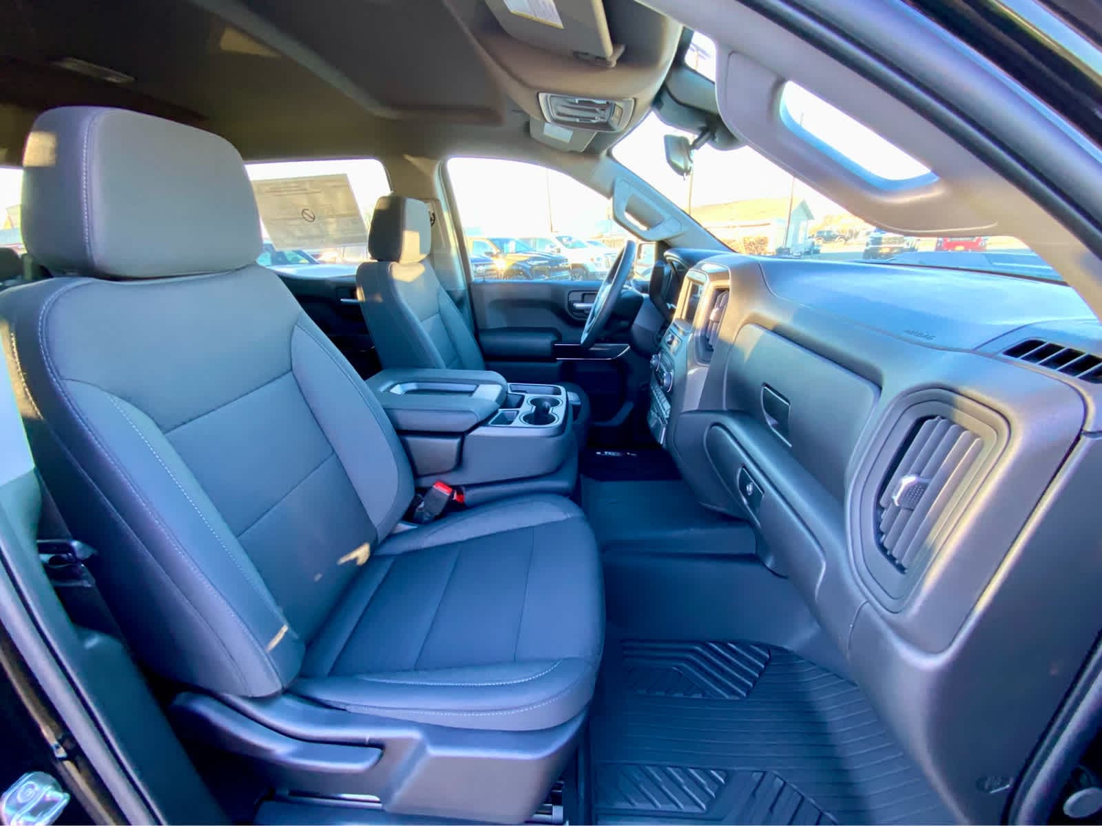 Thumbnail: 2026 Chevrolet Silverado 1500 - 23