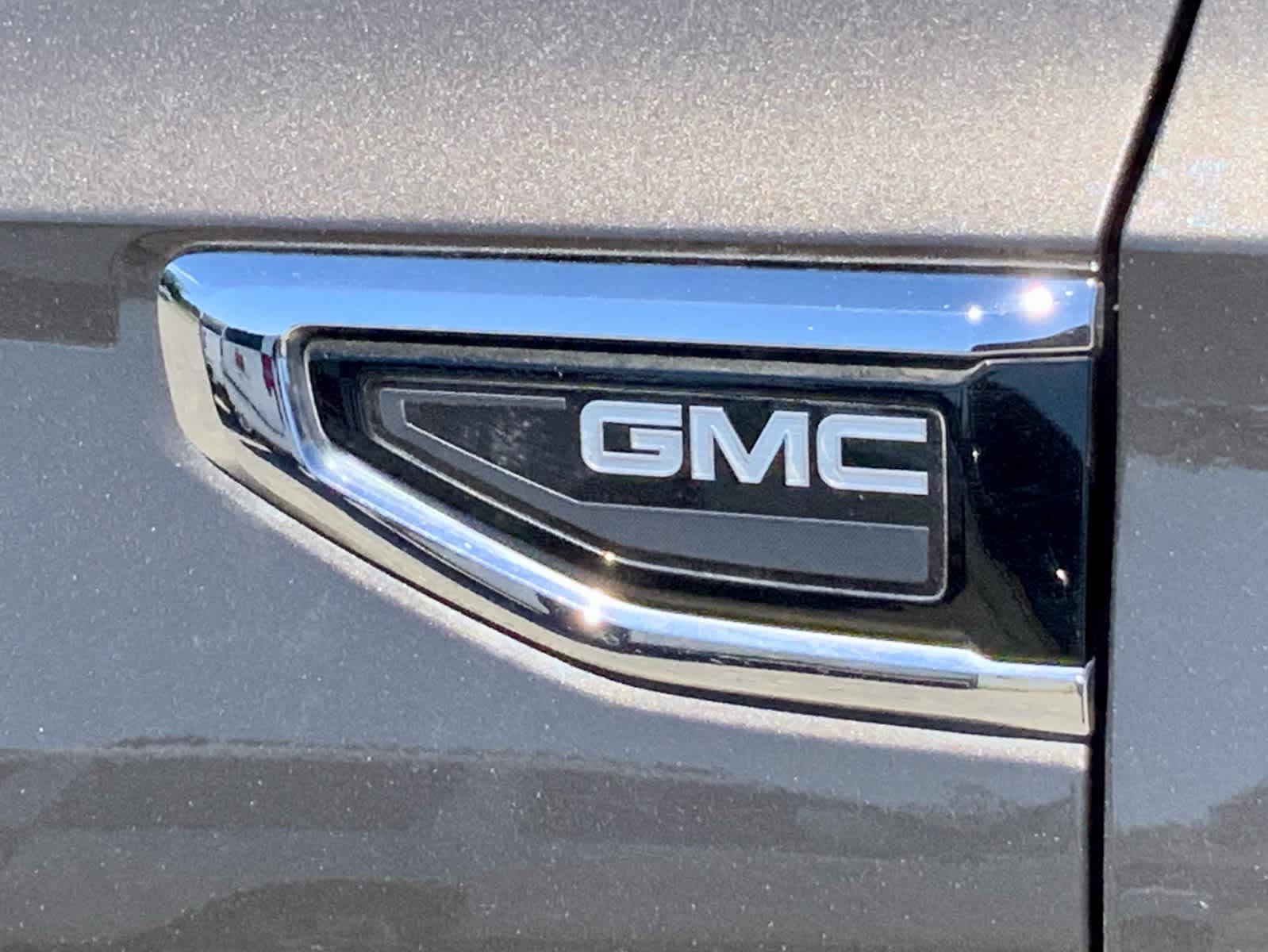 Thumbnail: 2021 GMC Yukon - 18
