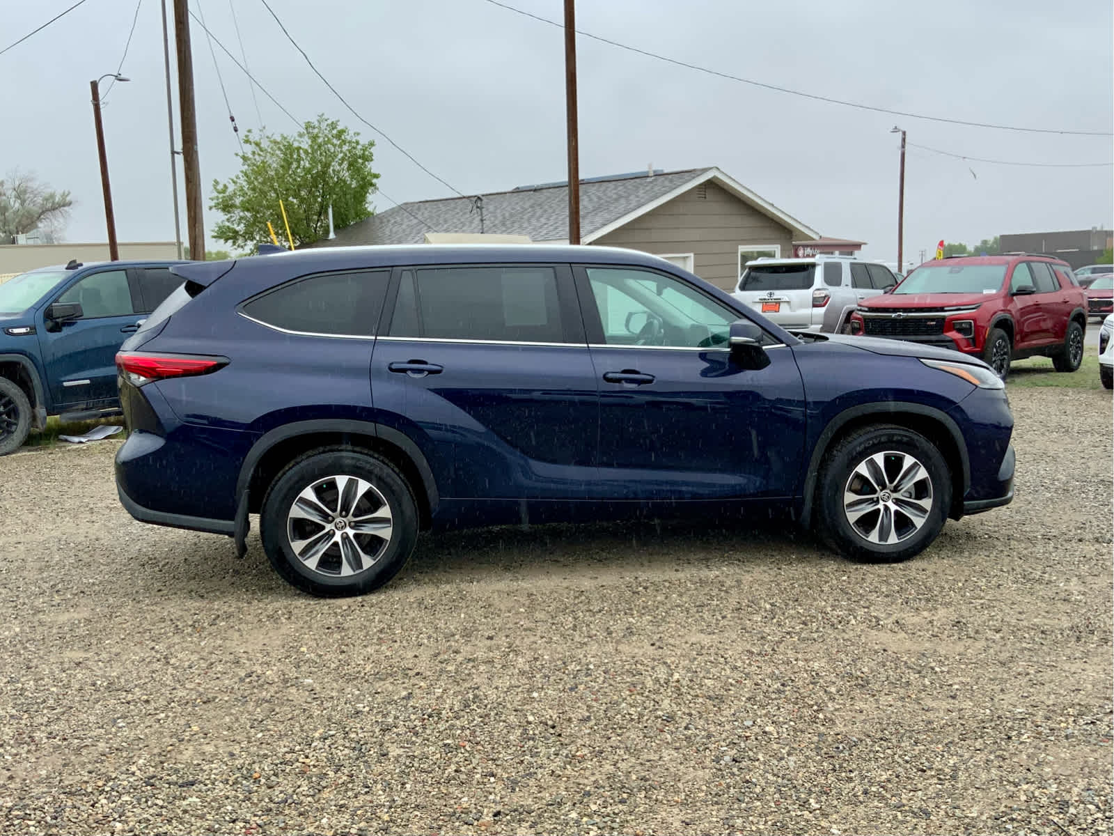 Thumbnail: 2021 Toyota Highlander - 6