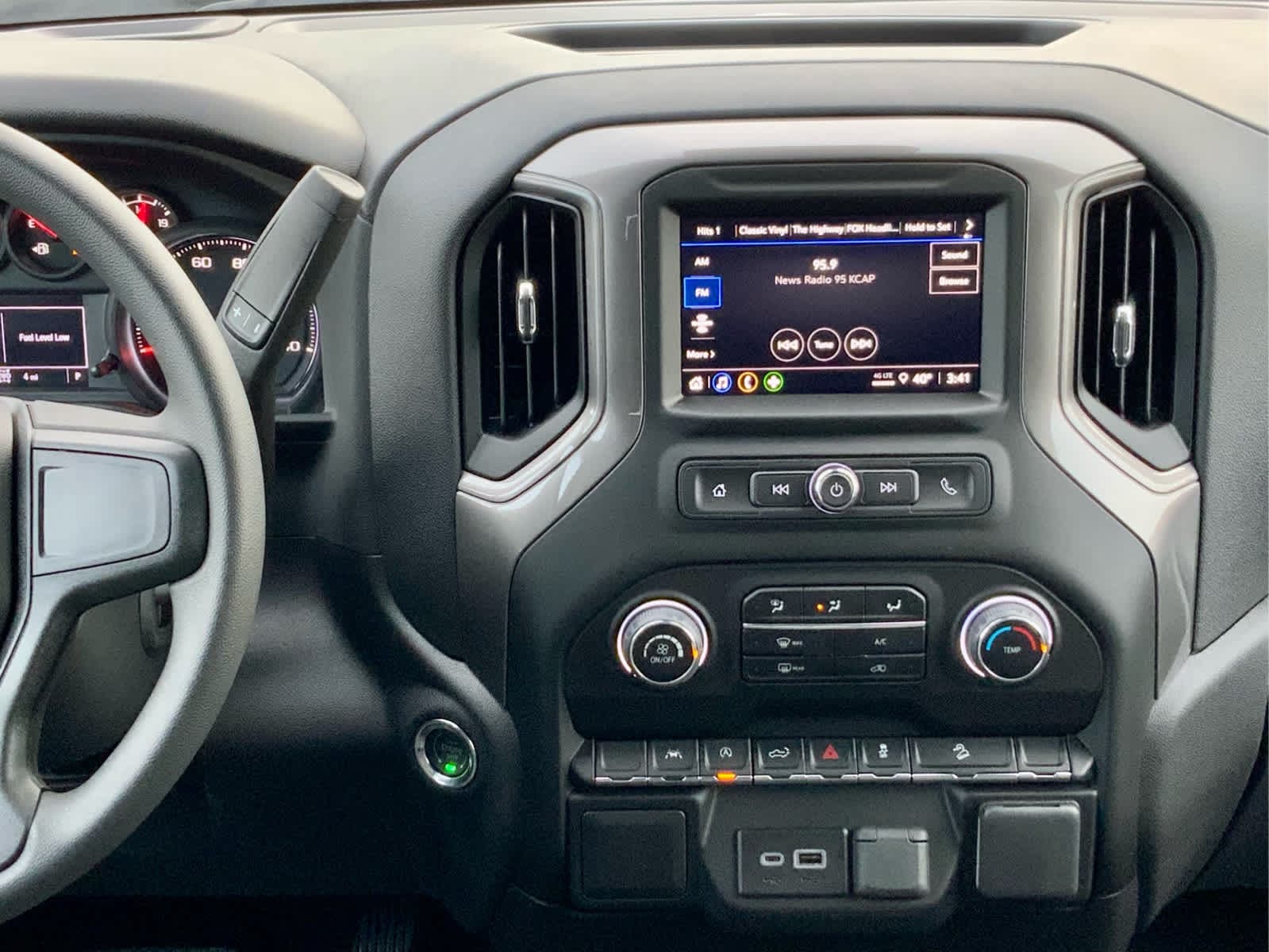 Thumbnail: 2026 Chevrolet Silverado 1500 - 46