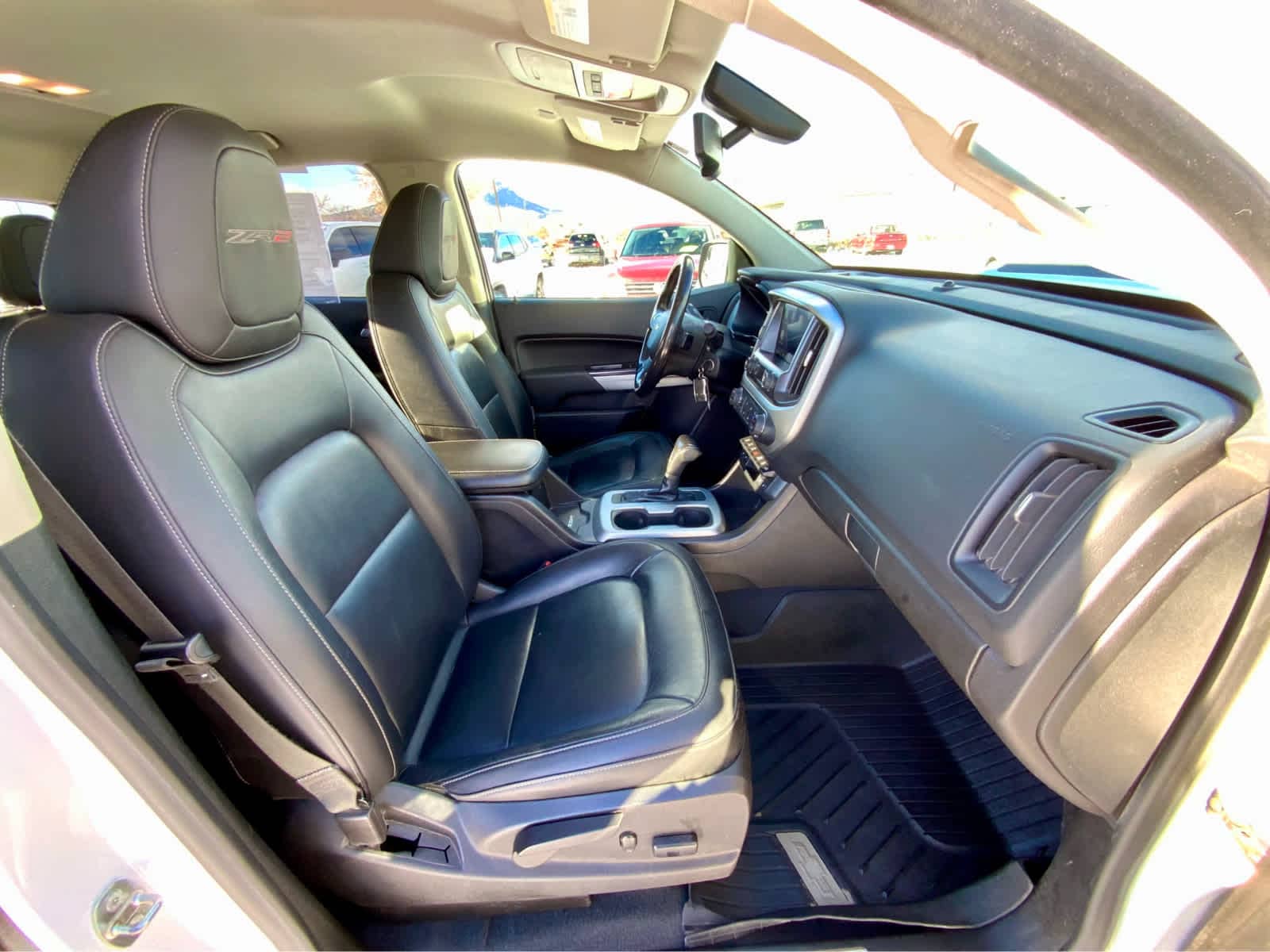 Thumbnail: 2019 Chevrolet Colorado - 25