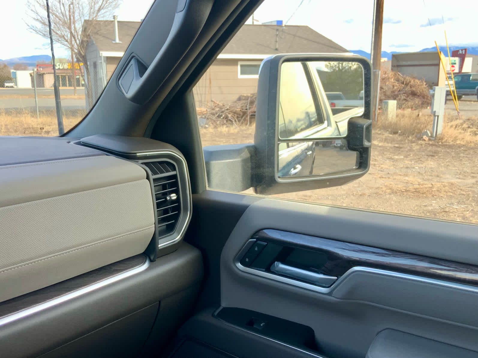 Thumbnail: 2026 Chevrolet Silverado 2500 - 45