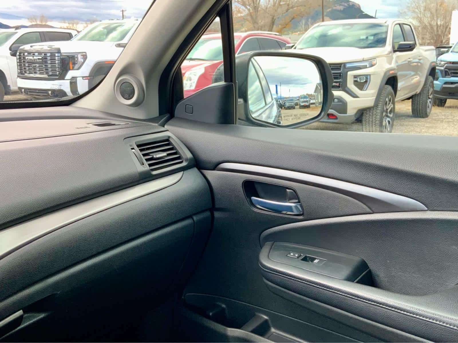 Thumbnail: 2022 Honda Pilot - 36