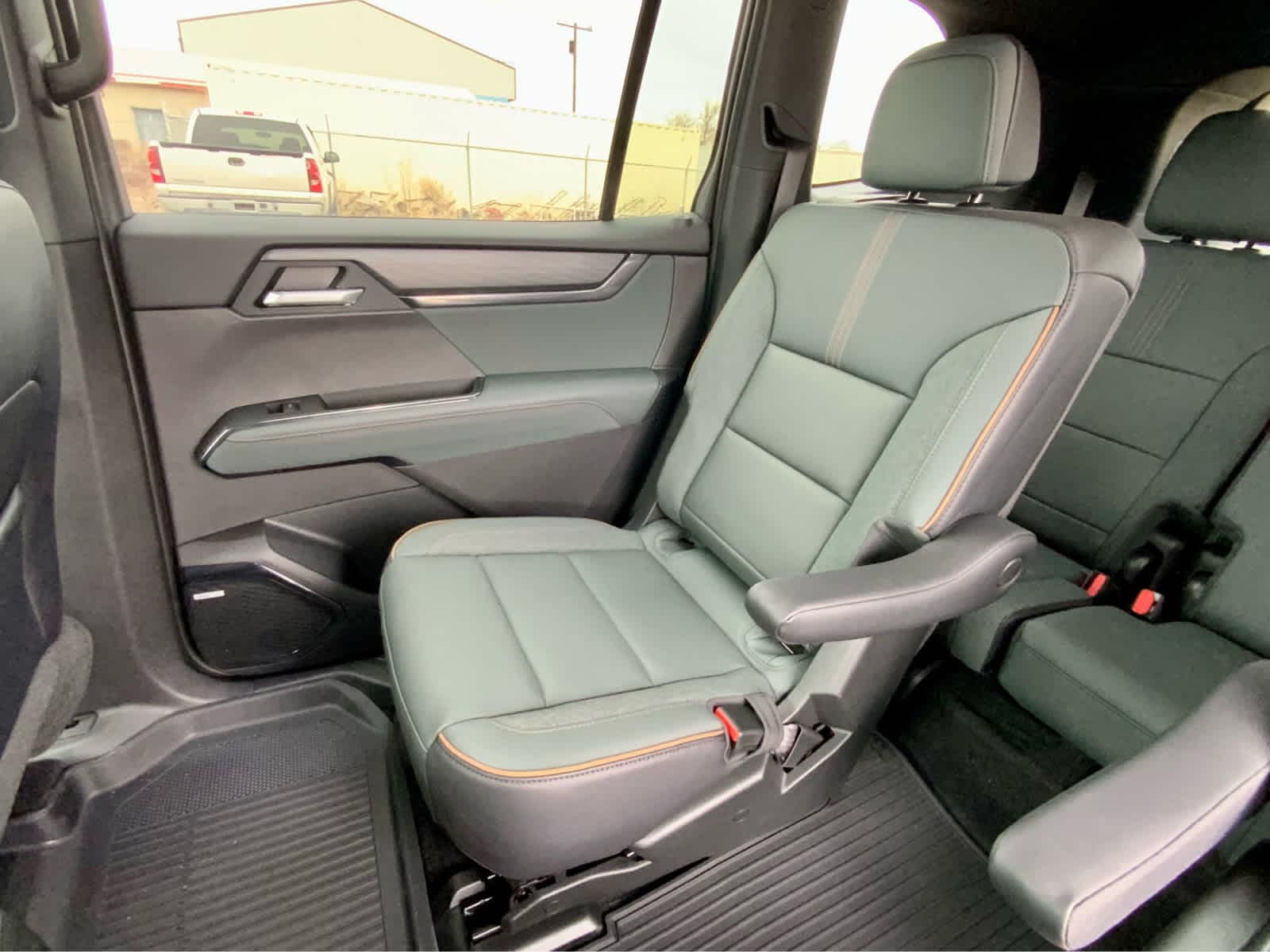 Thumbnail: 2026 GMC Acadia - 28