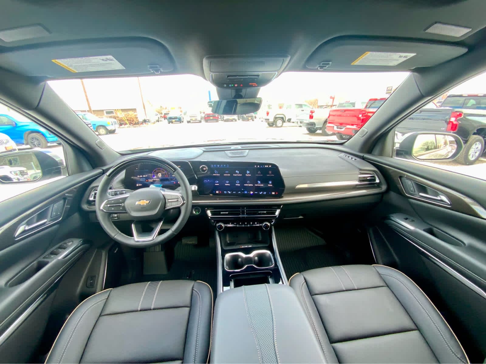 Thumbnail: 2026 Chevrolet Traverse - 39