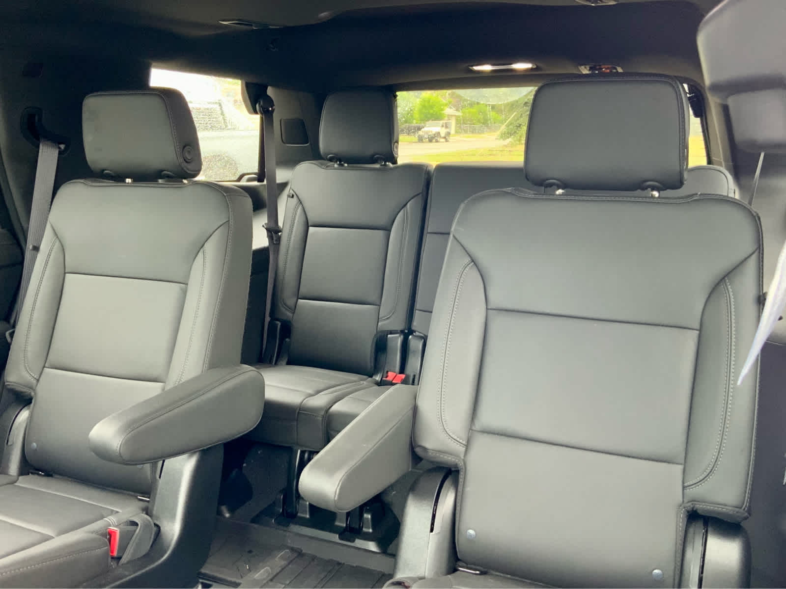 Thumbnail: 2024 Chevrolet Tahoe - 16