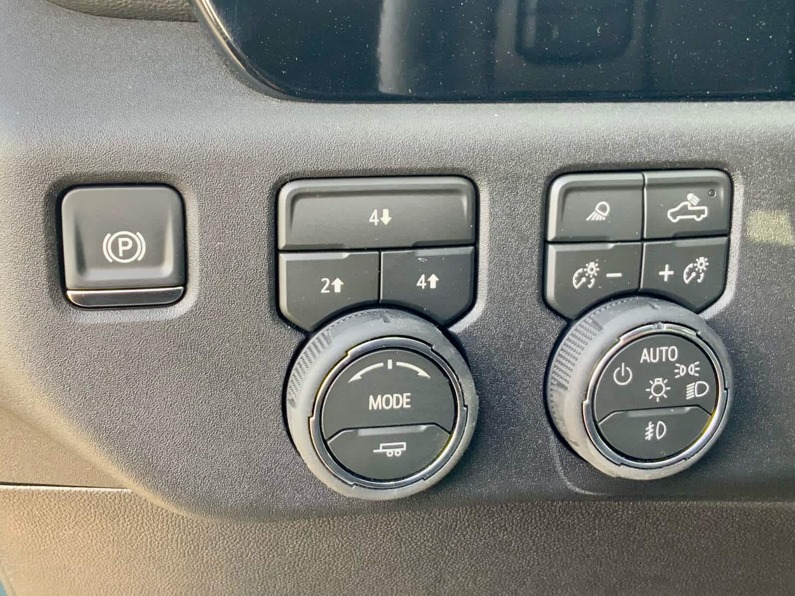 Thumbnail: 2026 Chevrolet Silverado 2500 - 50