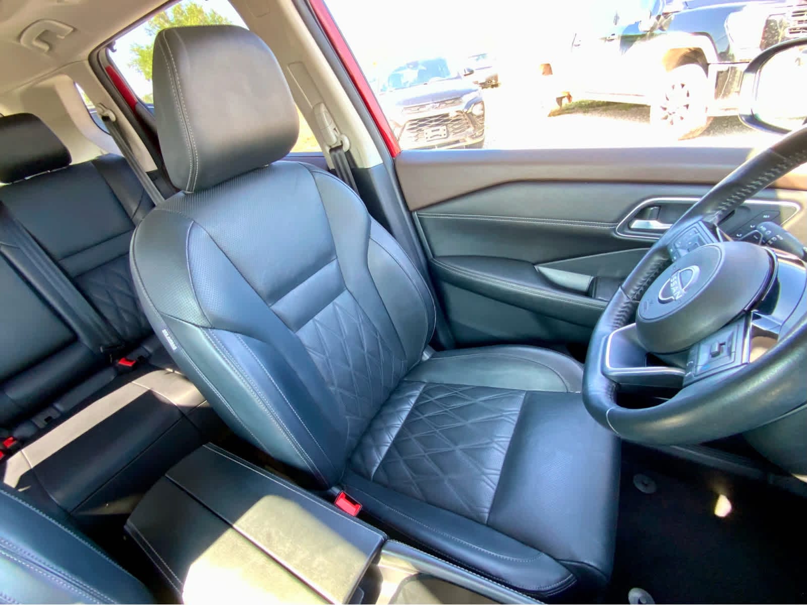 Thumbnail: 2023 Nissan Rogue - 29