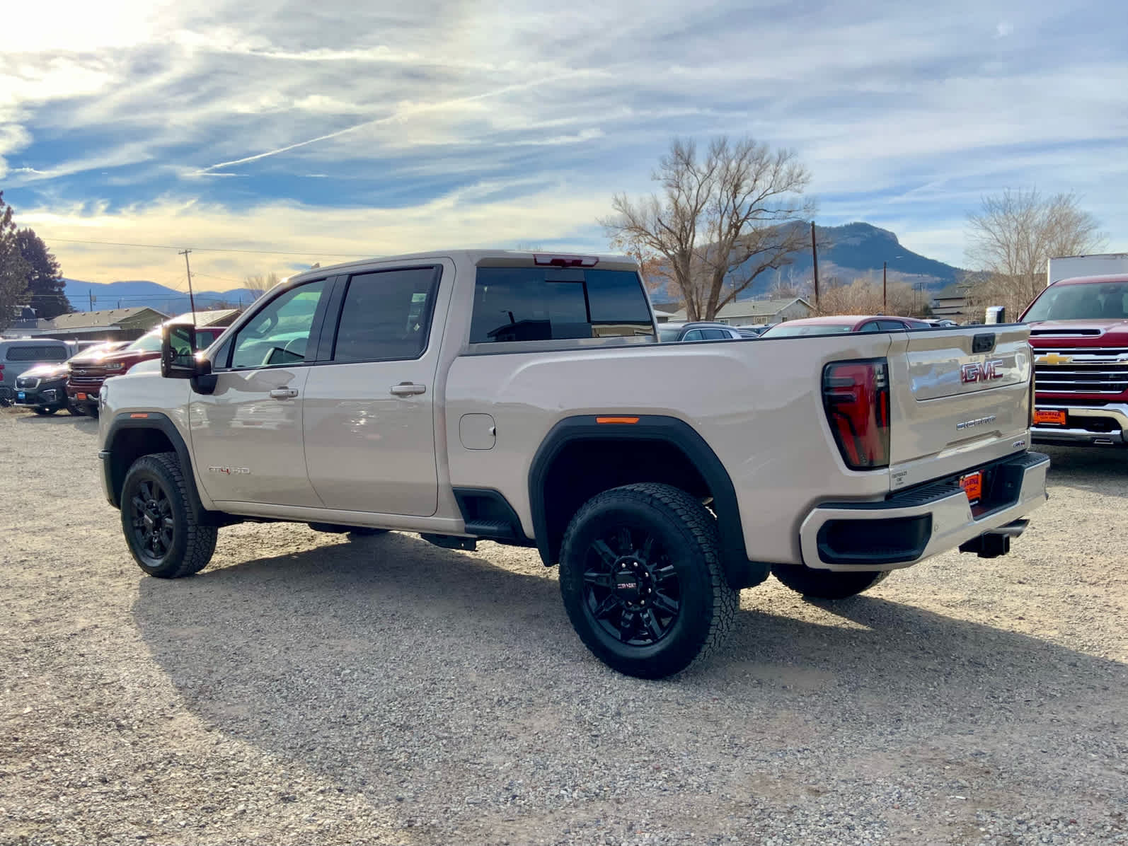 2026 Gmc Sierra 2500 HD AT4 photo 3