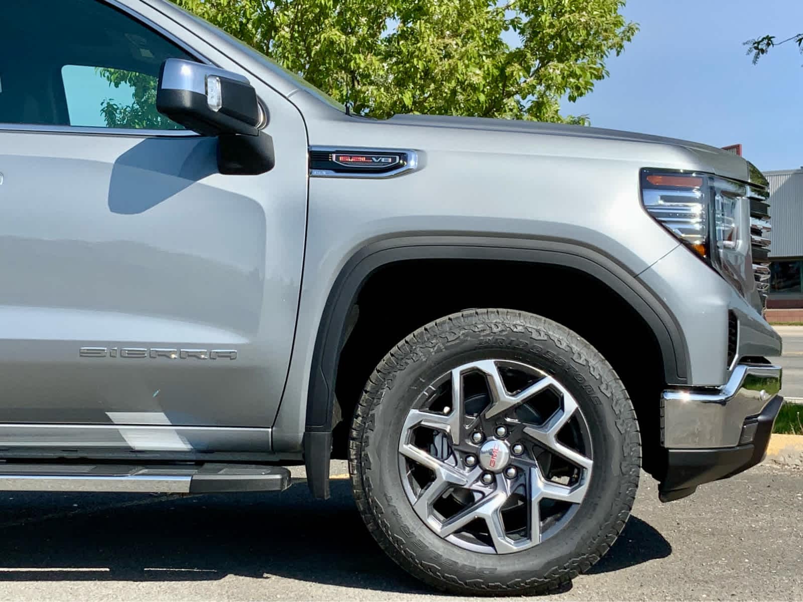 2025 GMC Sierra 1500 SLT 13