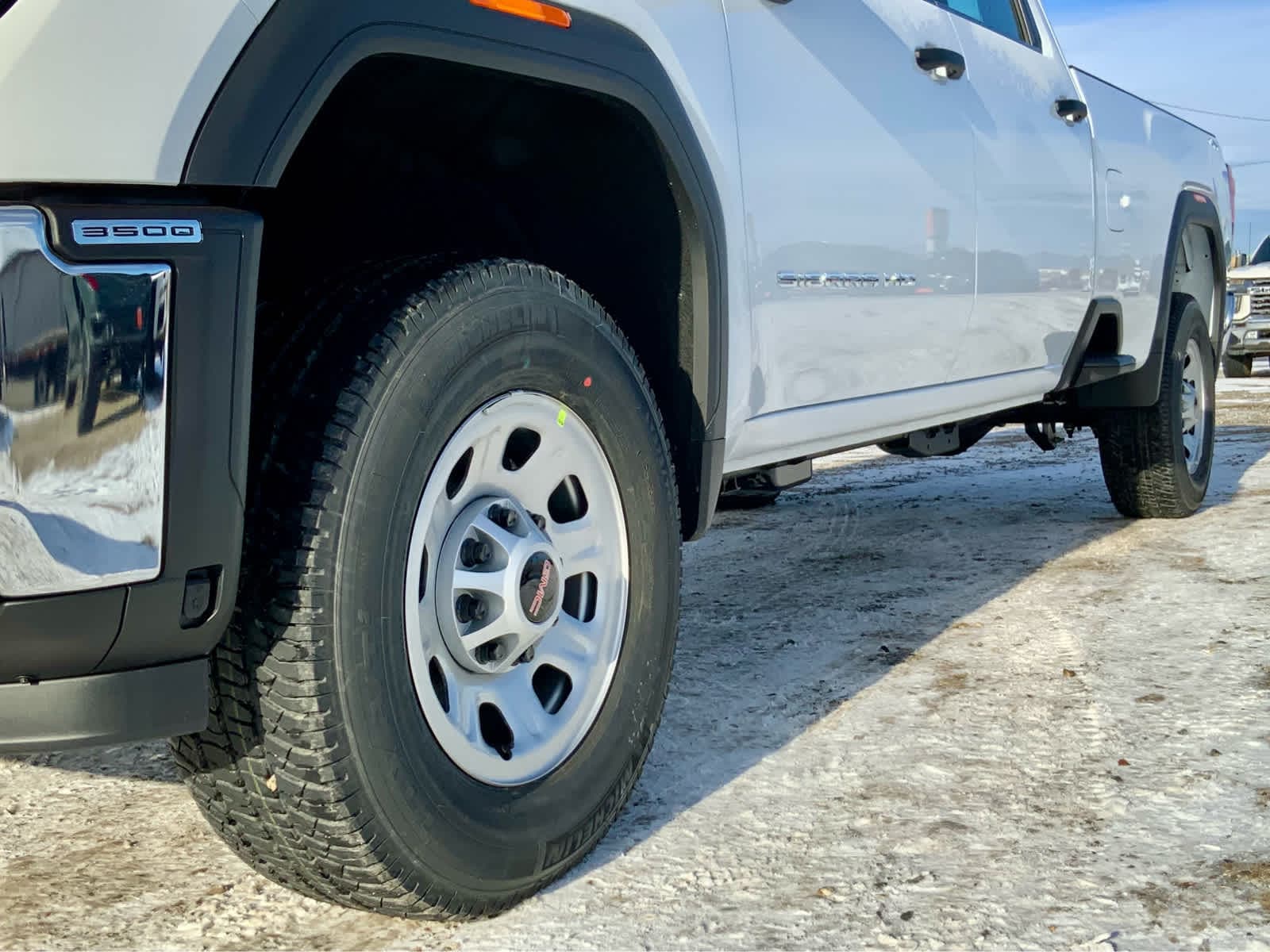 Thumbnail: 2026 GMC Sierra 3500 - 14