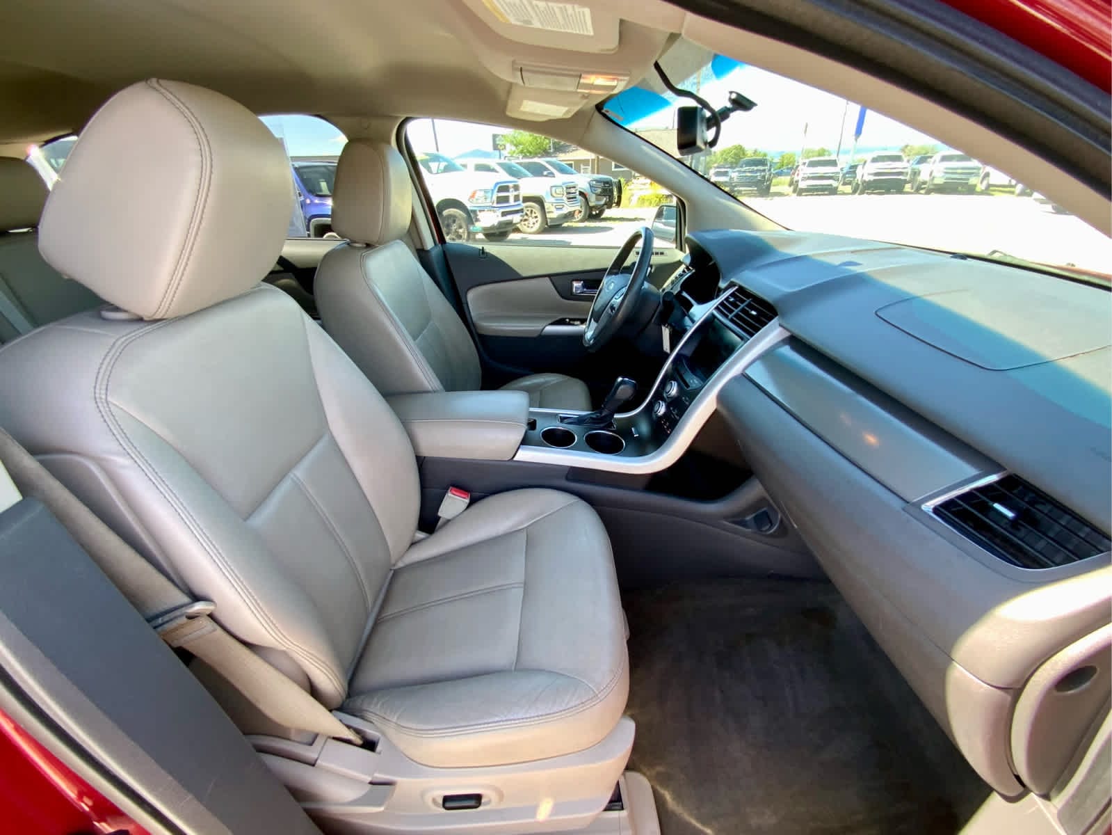 Thumbnail: 2013 Ford Edge - 21