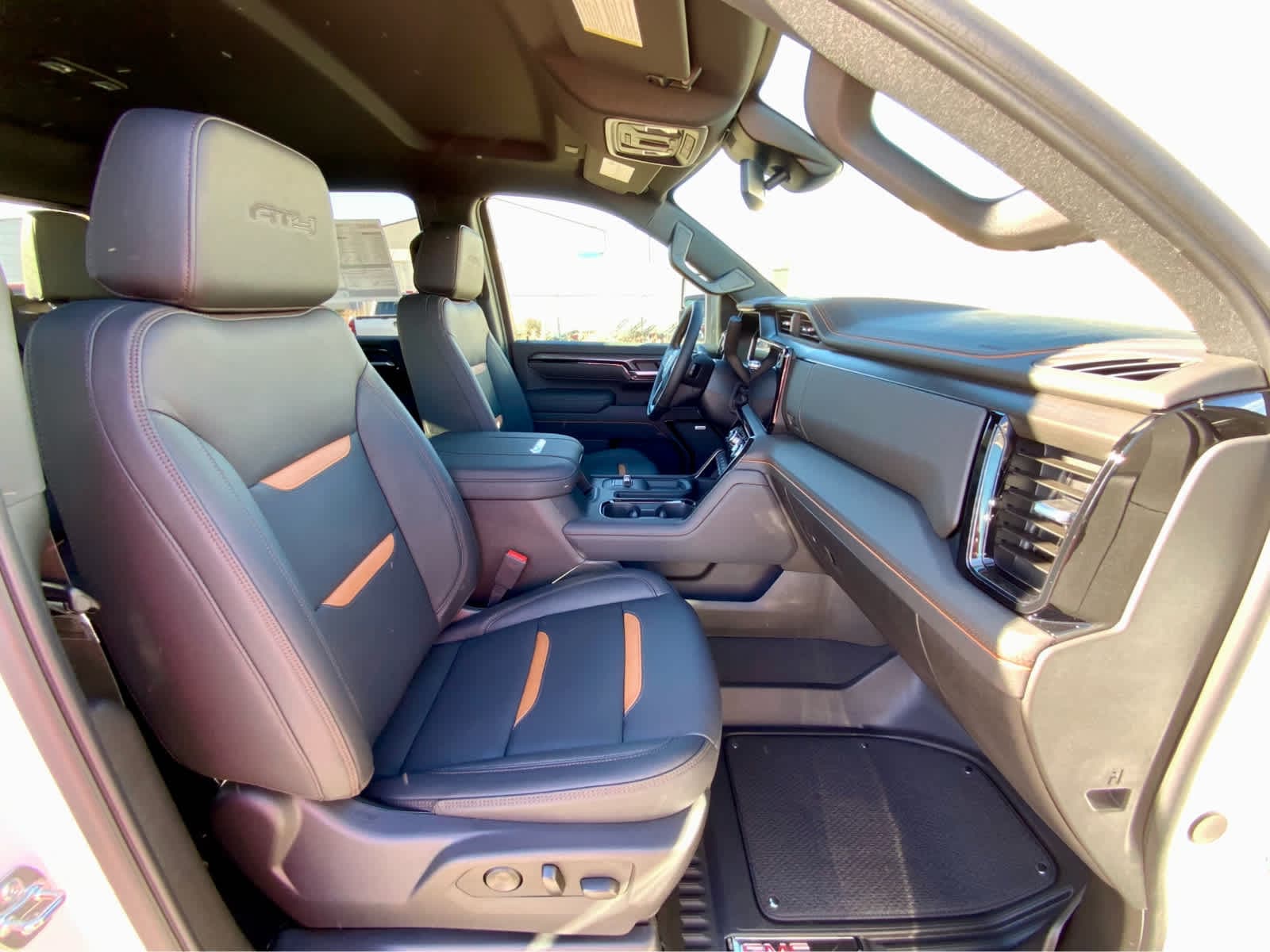 Thumbnail: 2026 GMC Sierra 2500 - 30