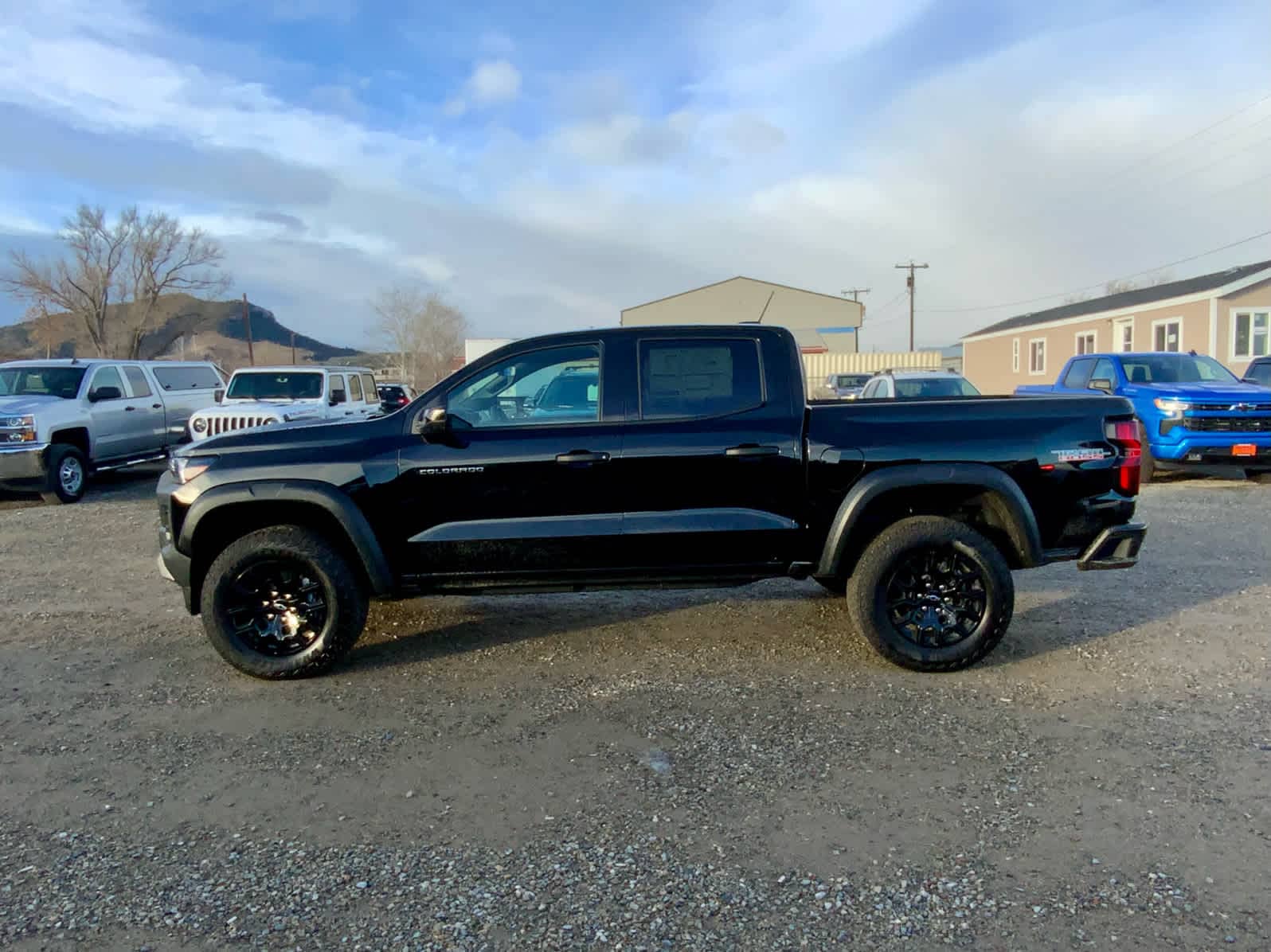 Thumbnail: 2026 Chevrolet Colorado - 2