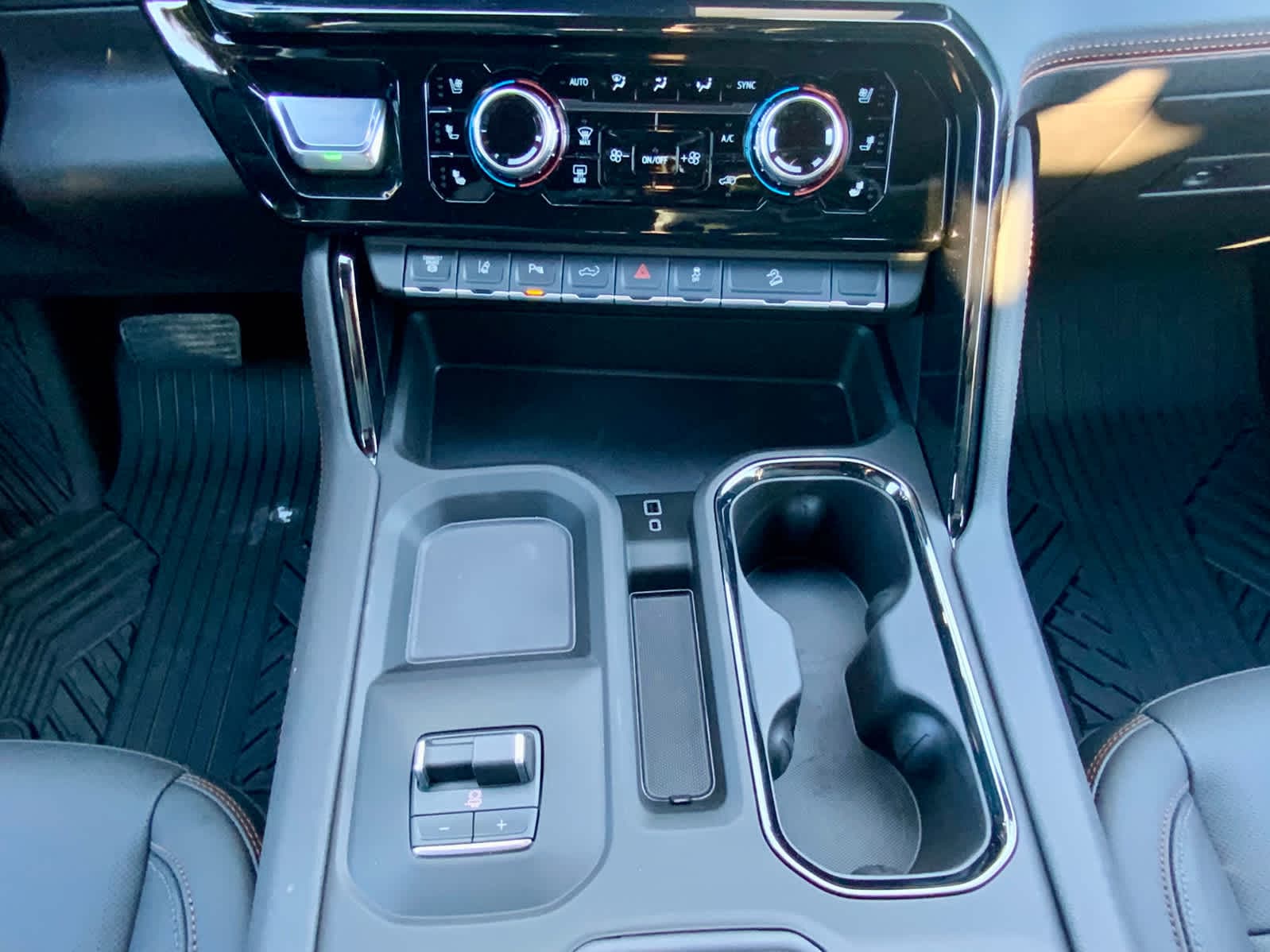 Thumbnail: 2026 GMC Sierra 2500 - 47