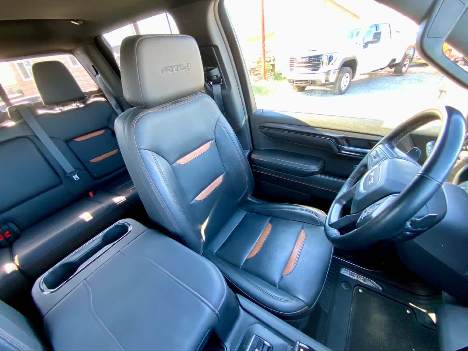 Thumbnail: 2023 GMC Sierra 1500 - 28