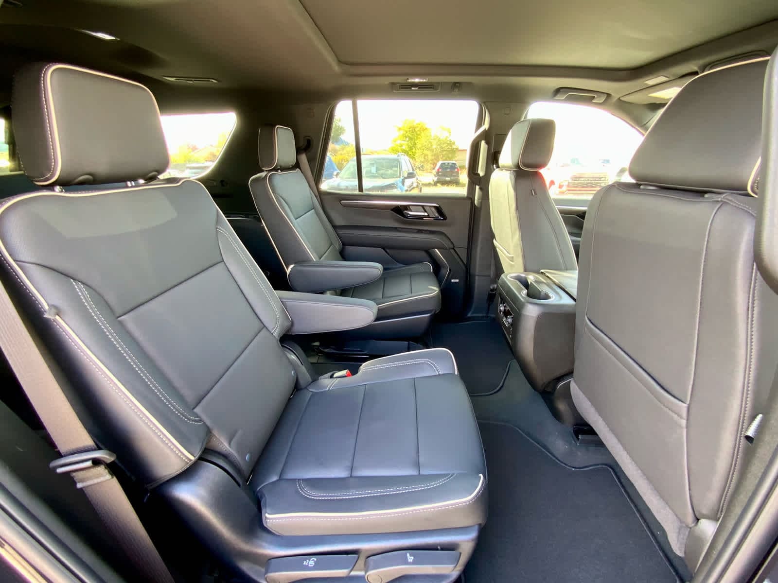 Thumbnail: 2026 Chevrolet Tahoe - 29